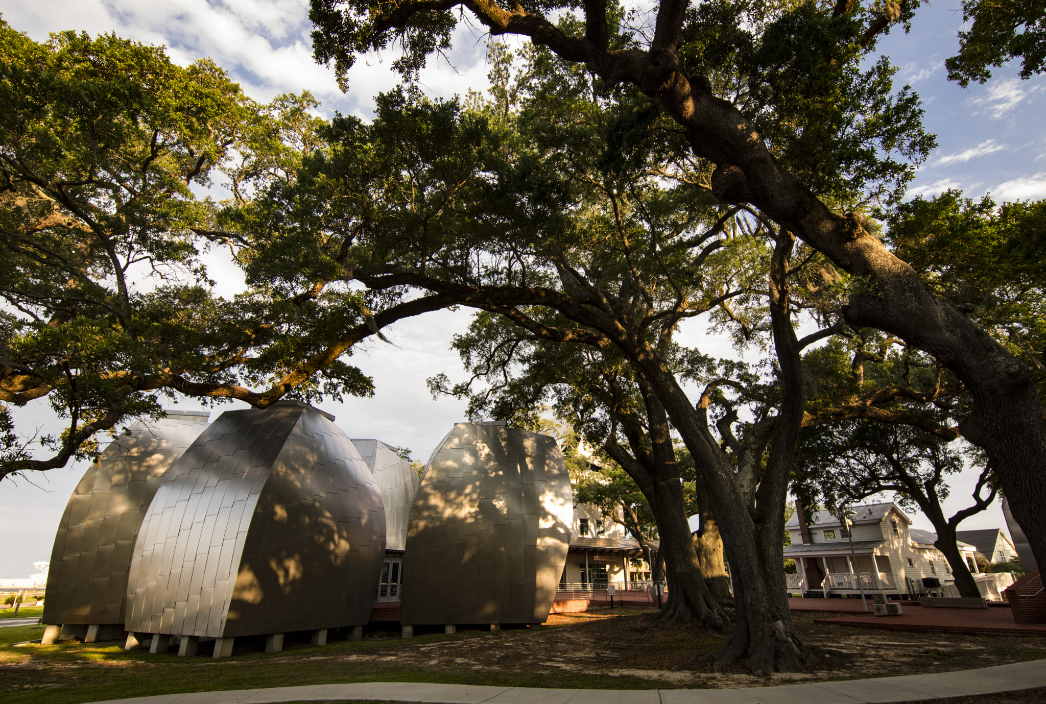 Canon EF 11-24mm F4L USM sample photo. Ohr o'keefe museum photography