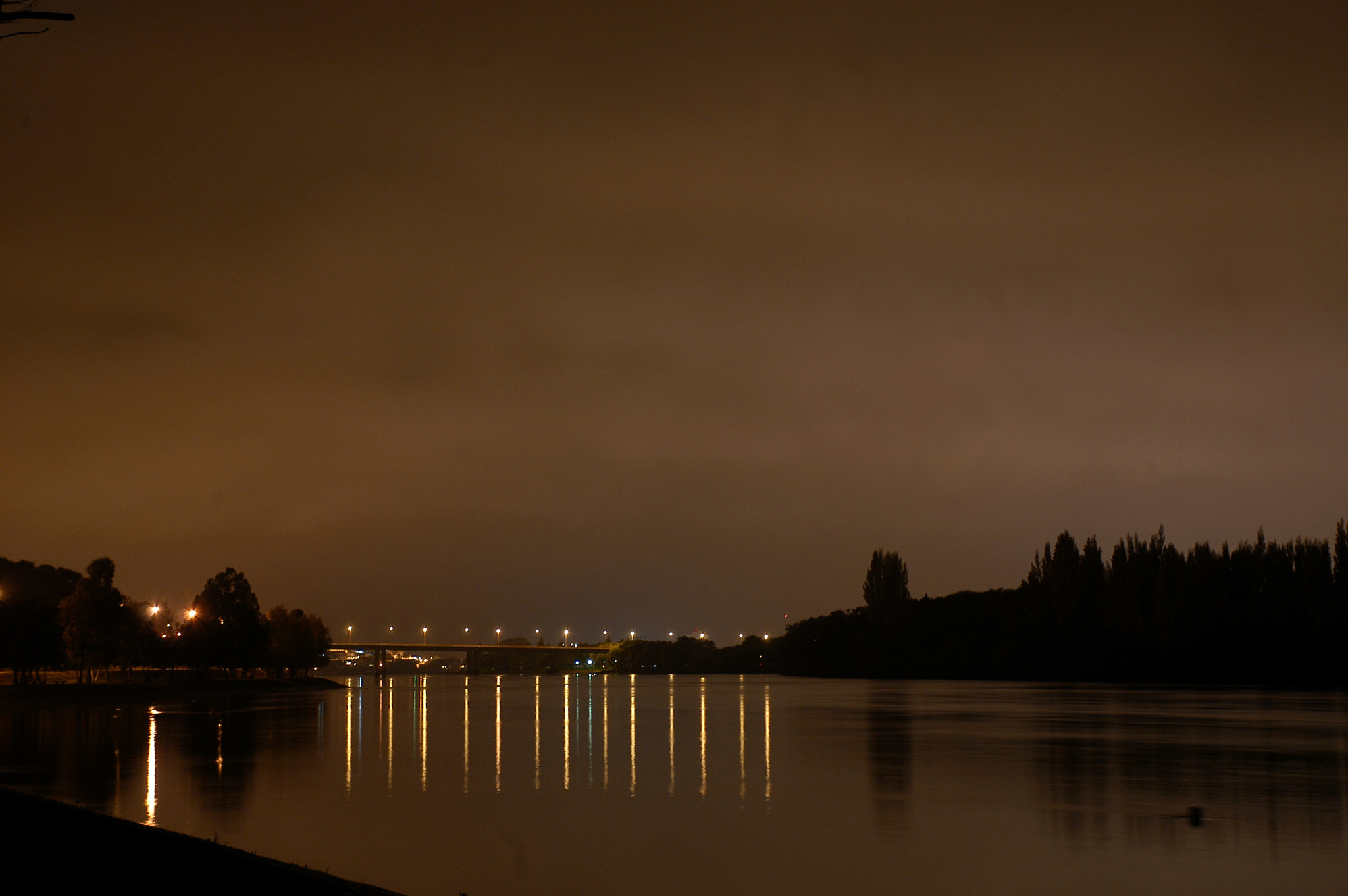 Nikon D100 sample photo. Totalmente nublado photography