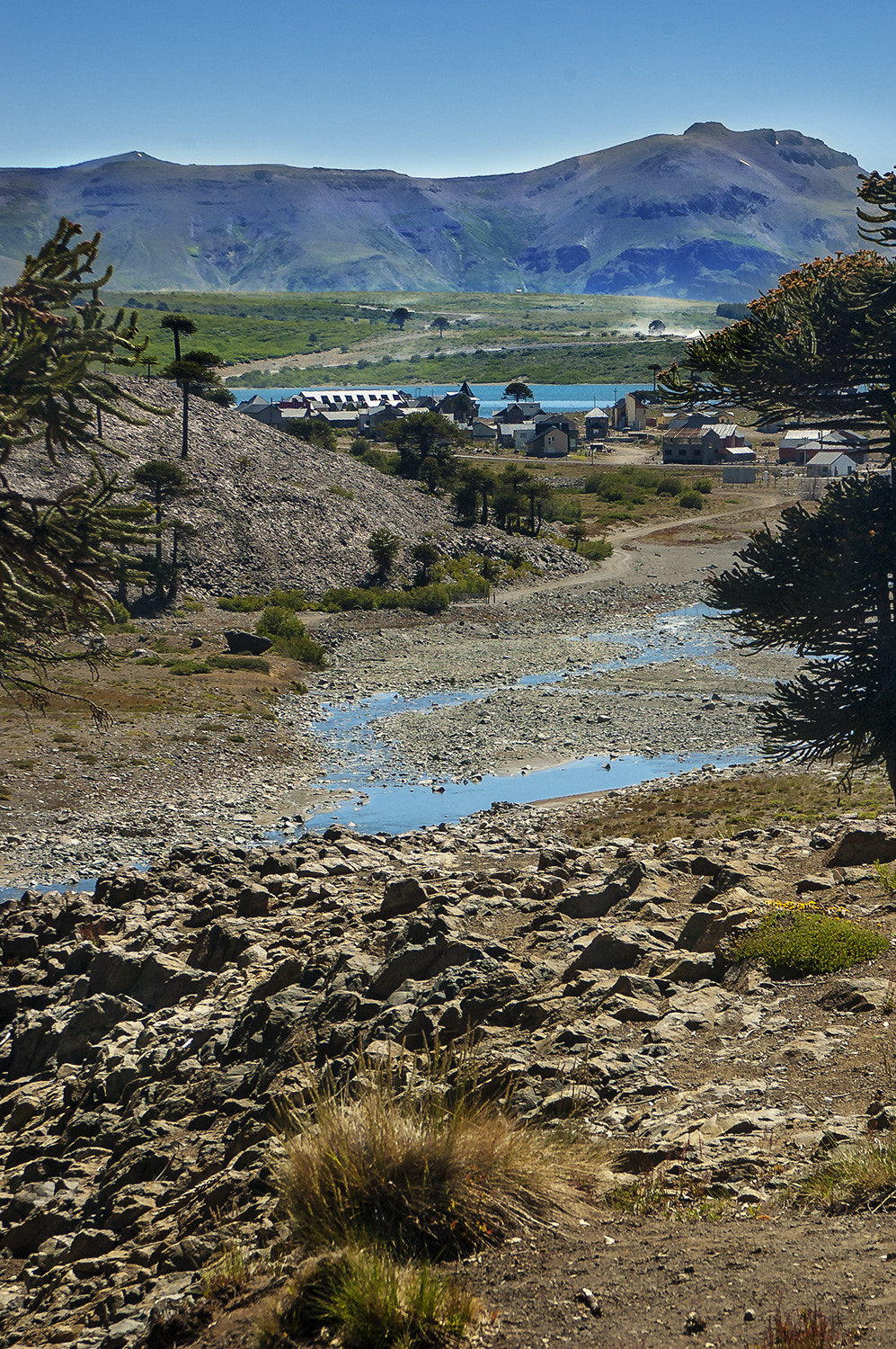 Nikon D70s sample photo. Camino al hito photography