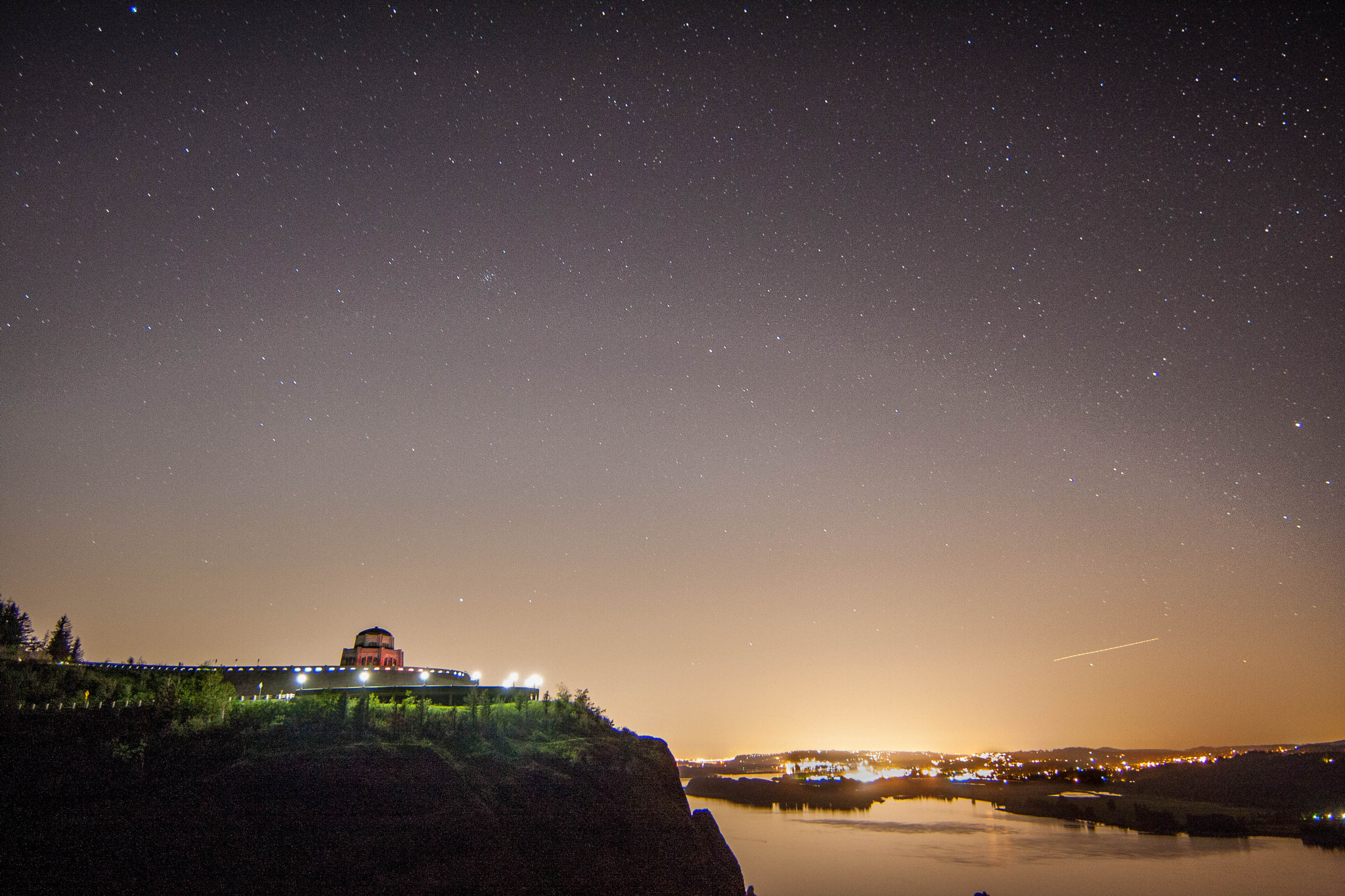 Canon EF 14mm F2.8L II USM sample photo. Vista house columbia river gorge photography
