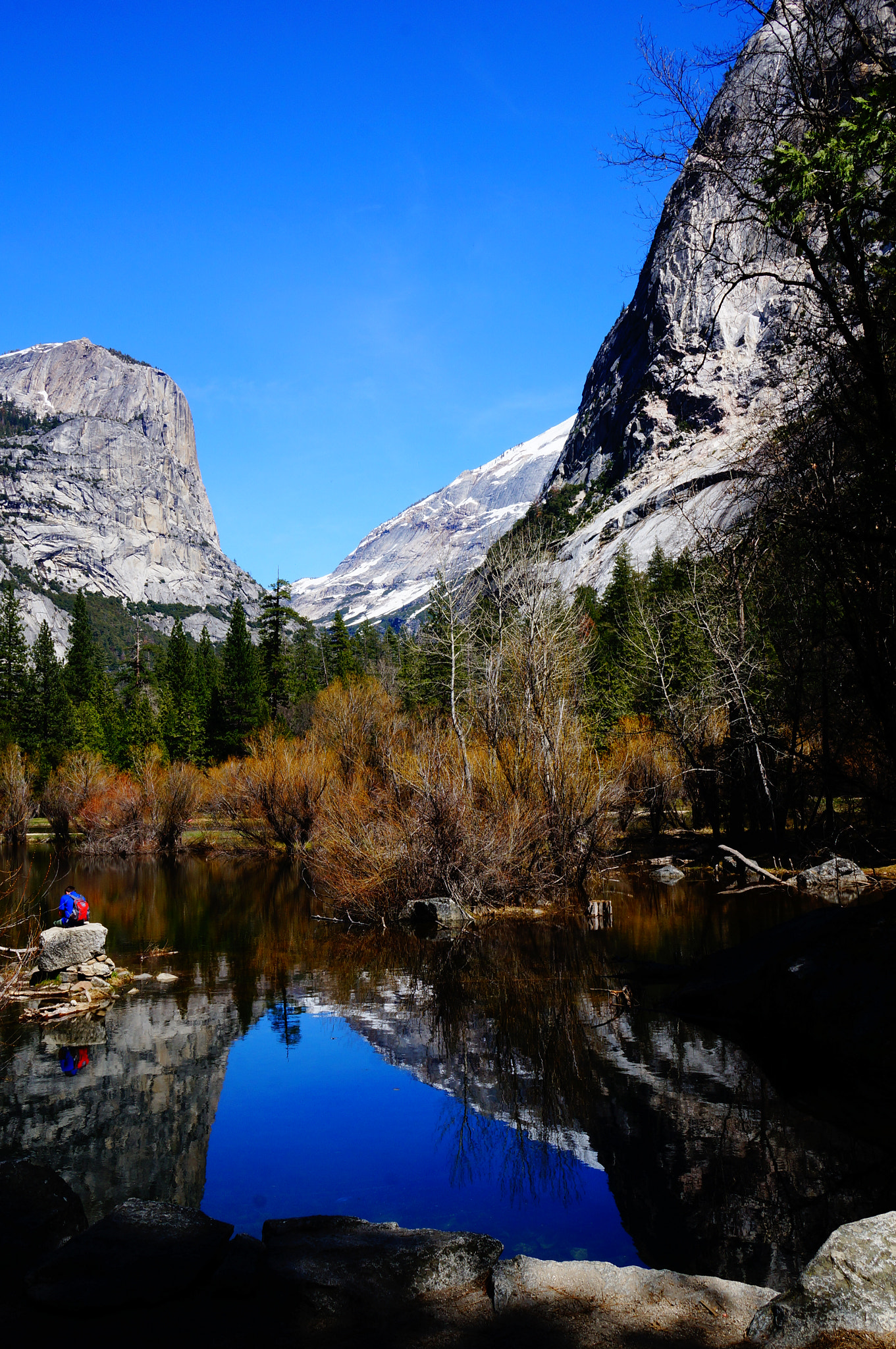 Sony Alpha NEX-5T + Sony Sonnar T* E 24mm F1.8 ZA sample photo. Mirror lake photography