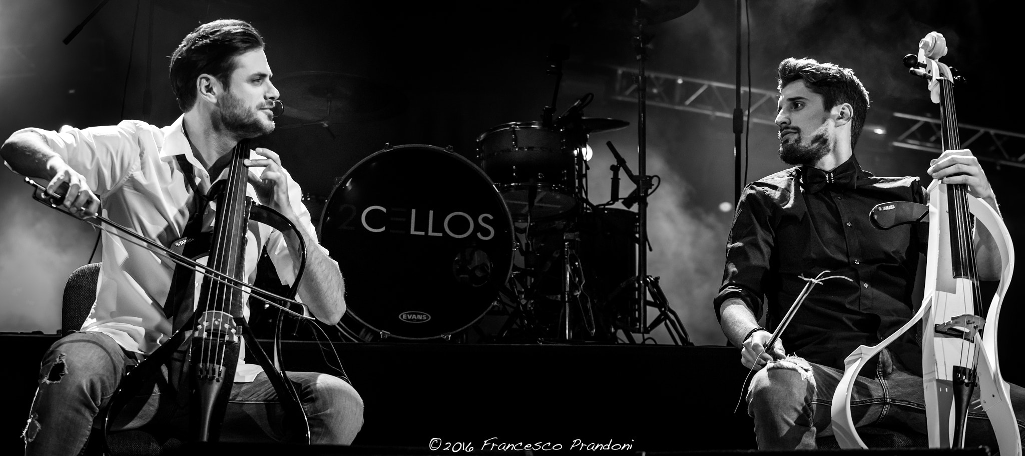 Nikon D5 sample photo. Foto-concerto-2cellos-verona-11-maggio-2016-prandoni photography