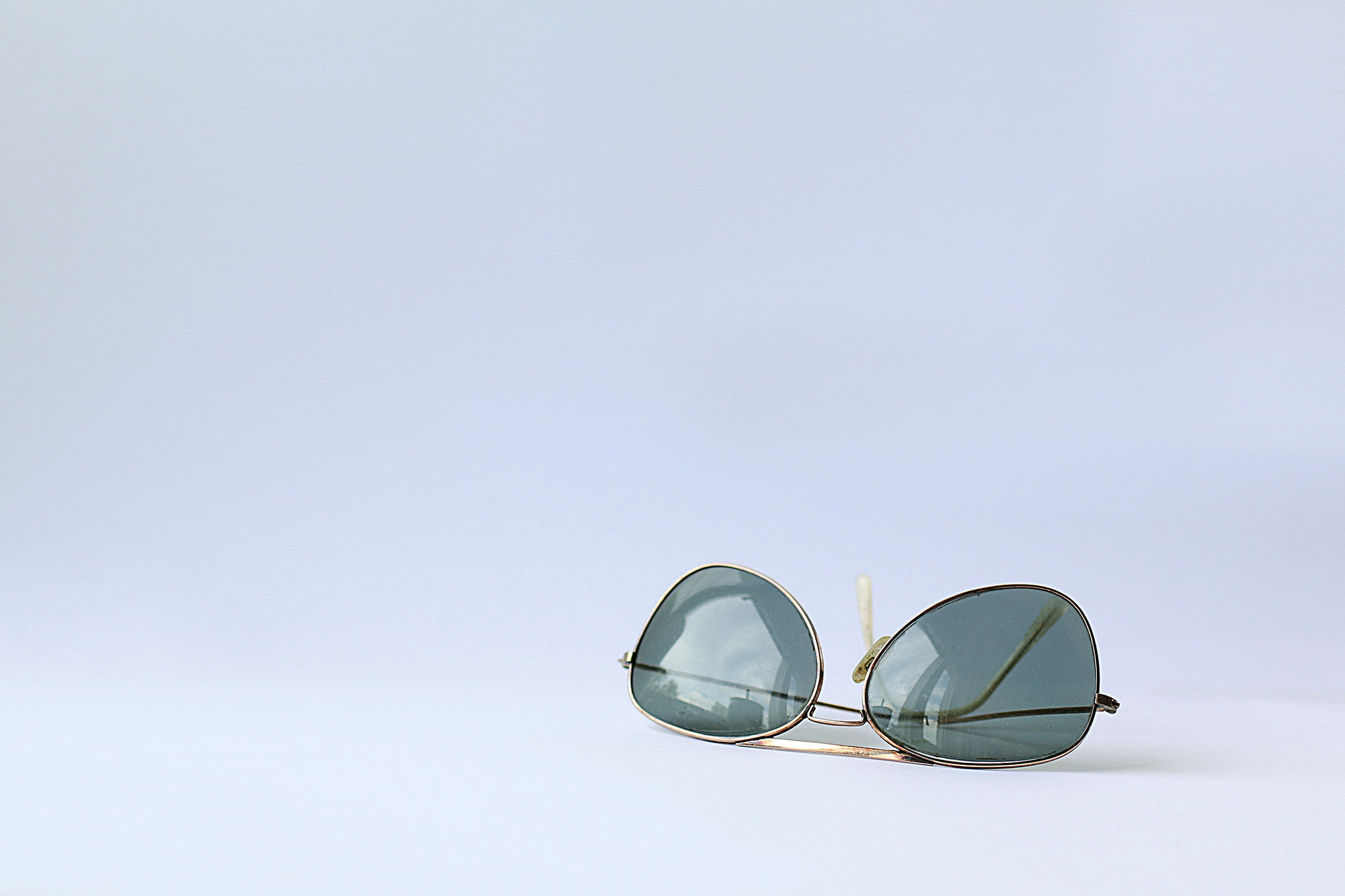 Canon EOS 70D + Canon EF 50mm F2.5 Macro sample photo. Where's the sun? photography