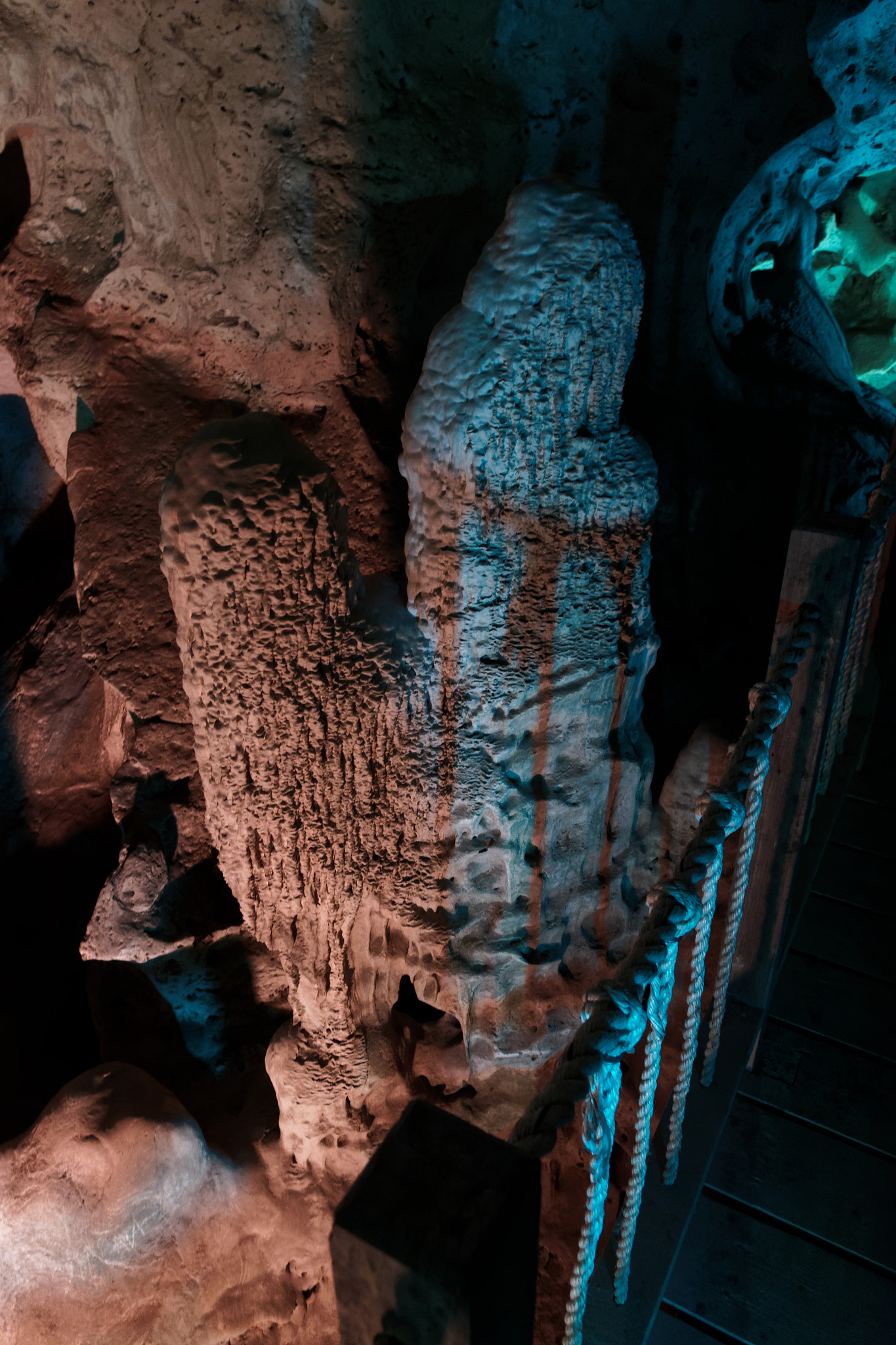 Minolta AF 28-85mm F3.5-4.5 New sample photo. Green grotto cave photography