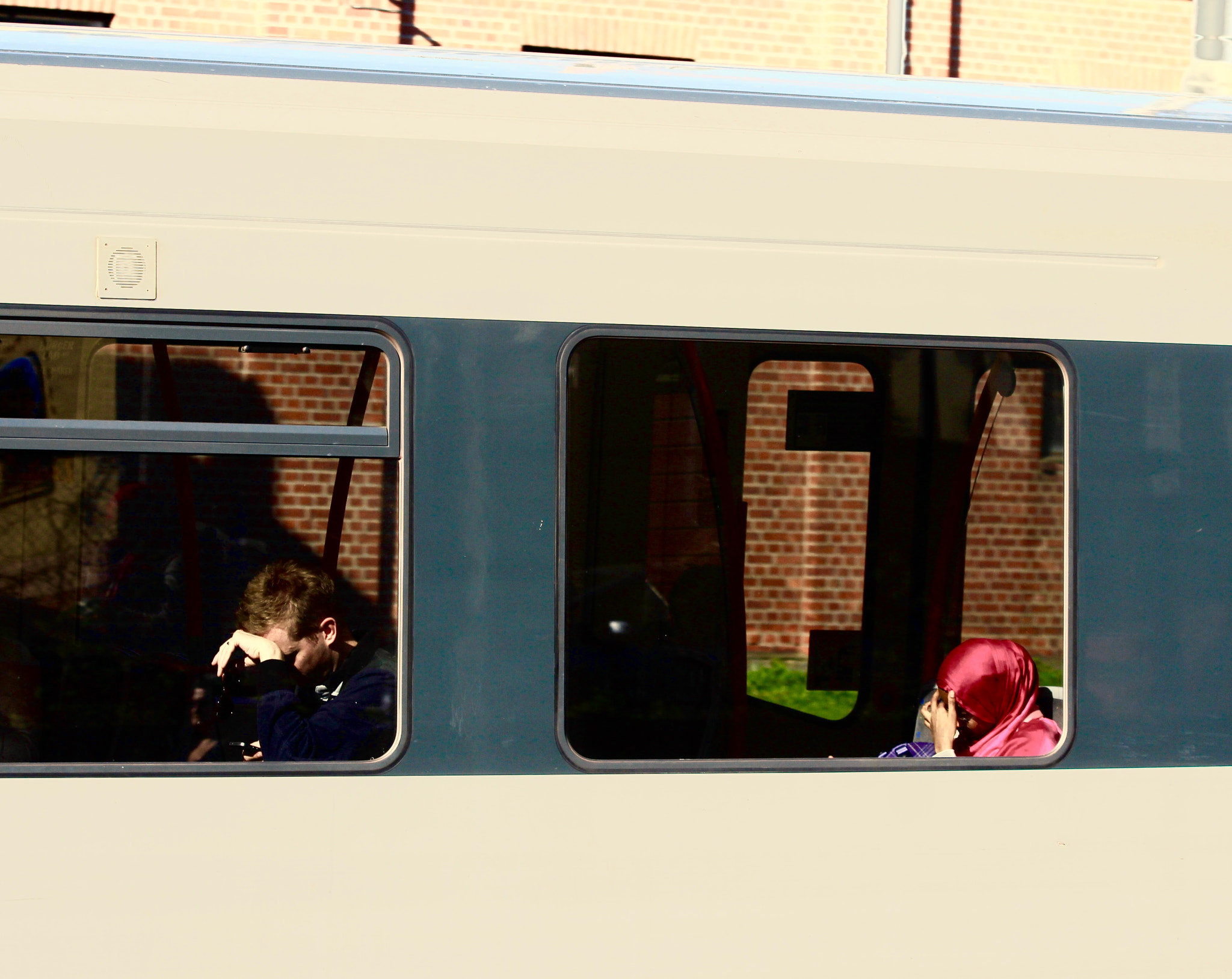 Sigma 70-200mm F2.8 EX DG OS HSM sample photo. Commuting photography