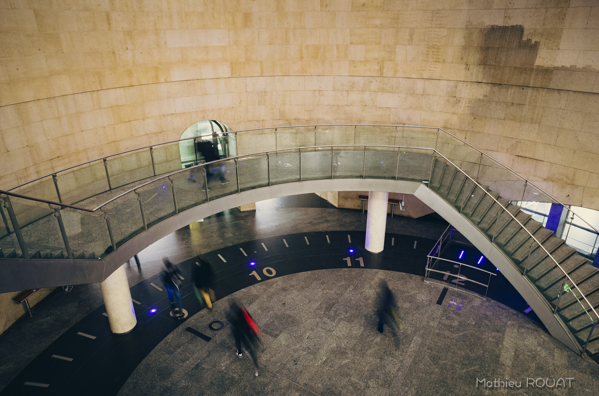 HD Pentax DA 15mm F4 ED AL Limited sample photo. In a hurry photography