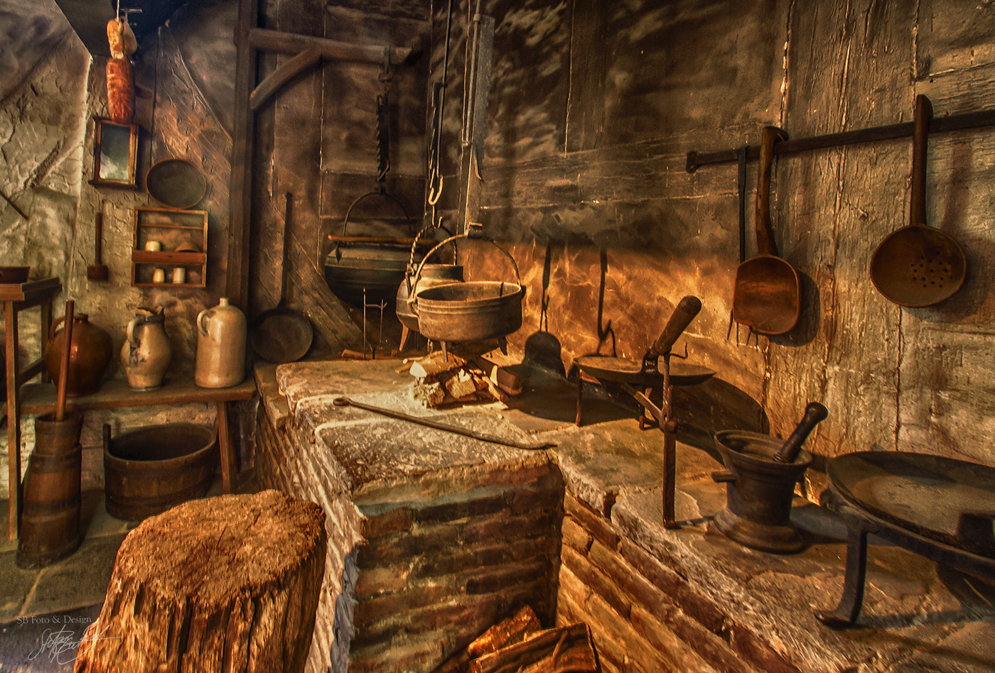 Sigma 10-20mm F3.5 EX DC HSM sample photo. Old kitchen photography