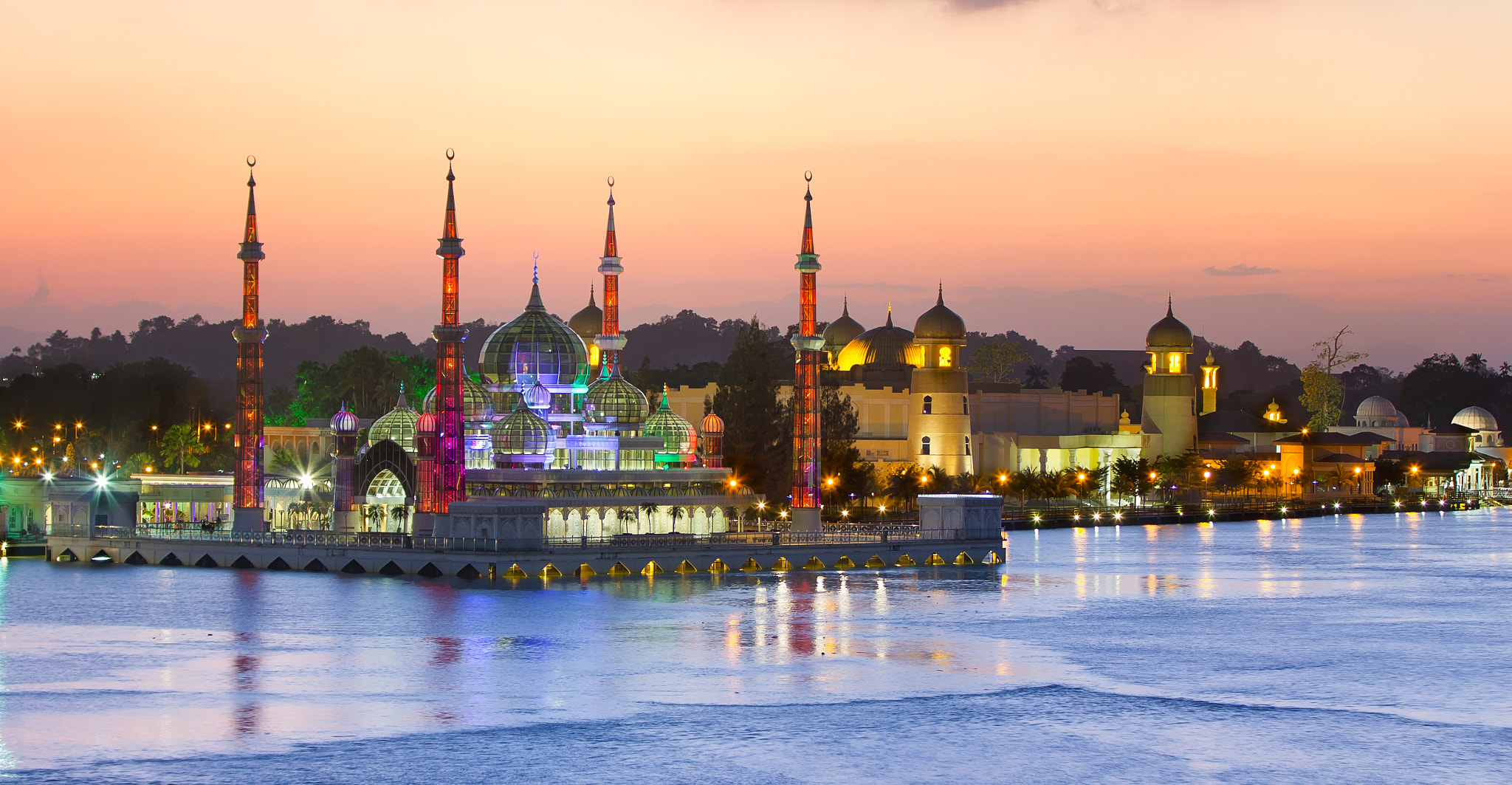 Canon EF 70-200mm F2.8L IS II USM sample photo. Crystal mosque photography