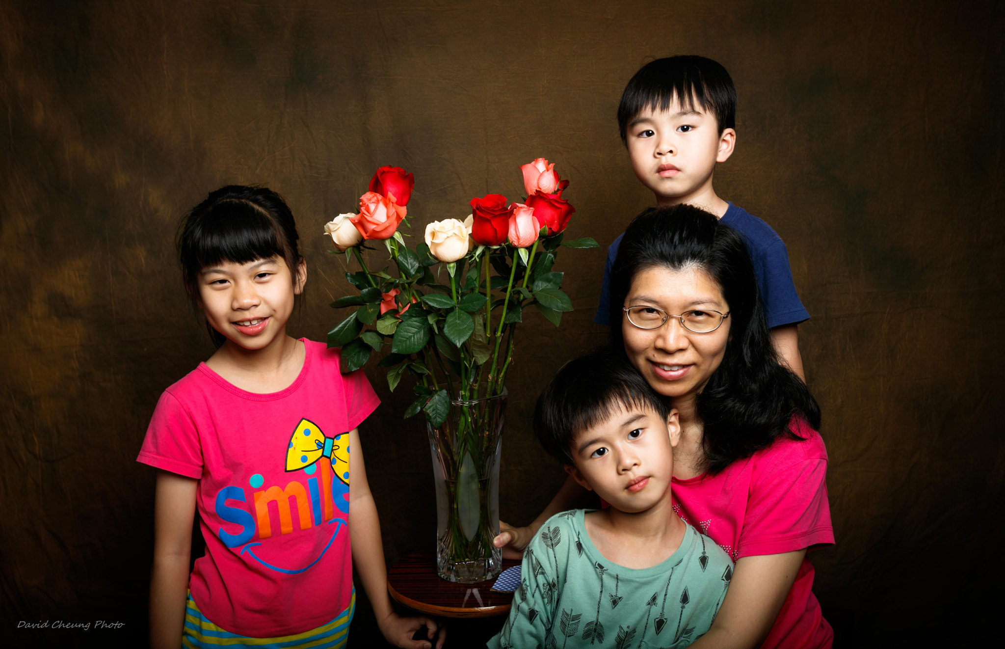 Canon EOS 5DS R + Canon EF 16-35mm F2.8L USM sample photo. Mother of three photography