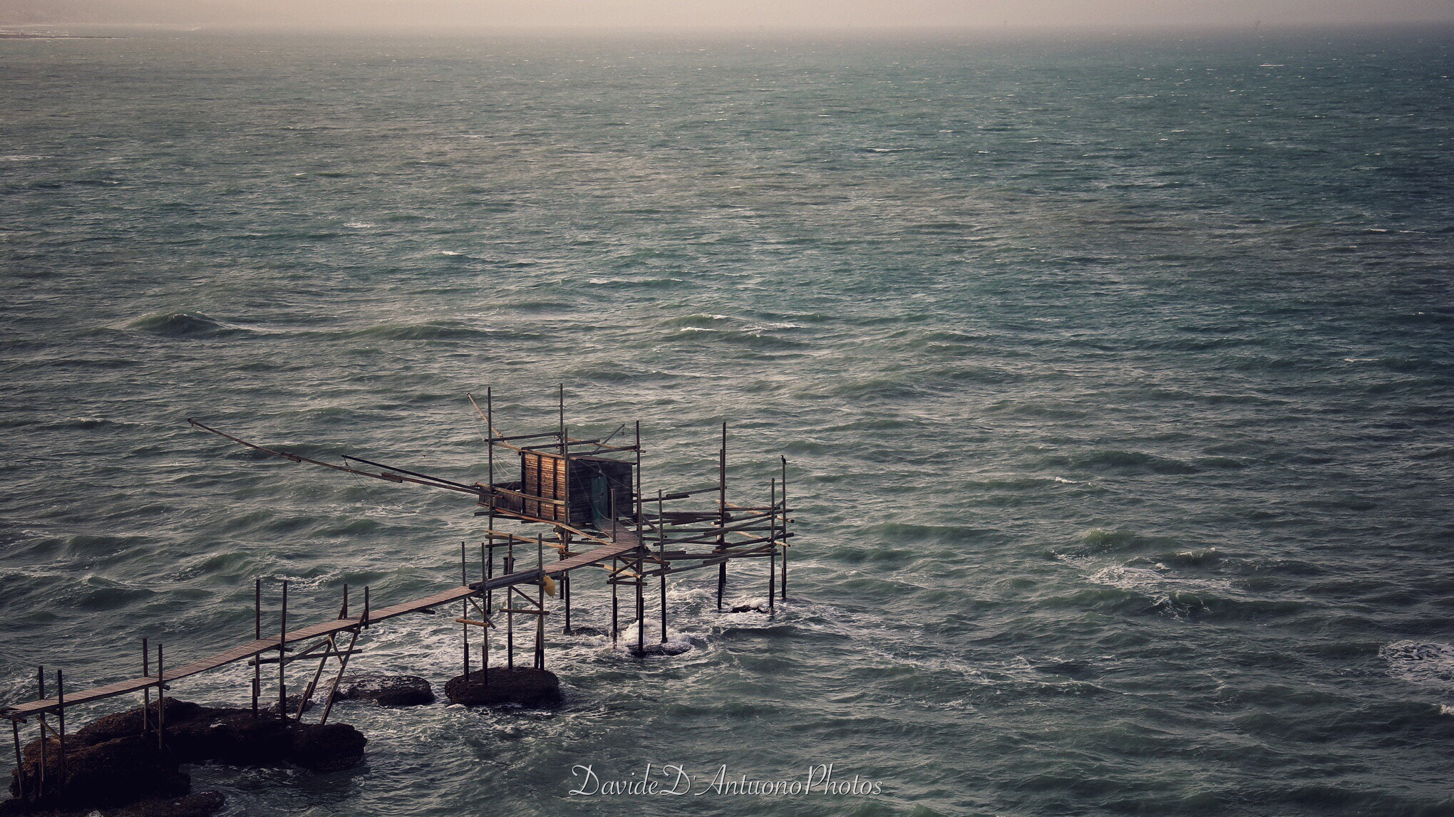Canon EF-S 18-135mm F3.5-5.6 IS sample photo. Costa dei trabocchi photography