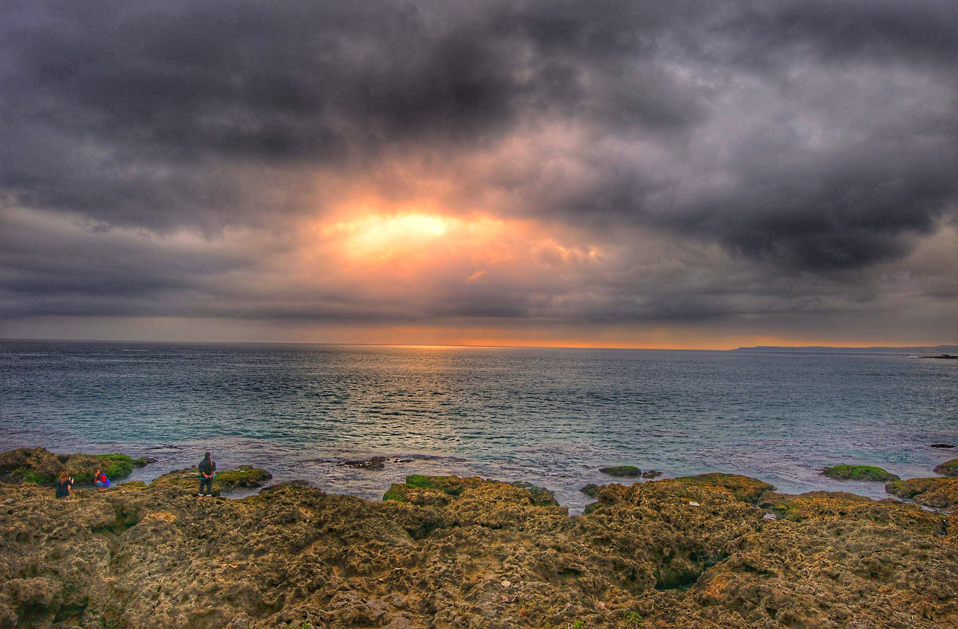 Nikon AF-S Nikkor 16-35mm F4G ED VR sample photo. 沉淪海 photography