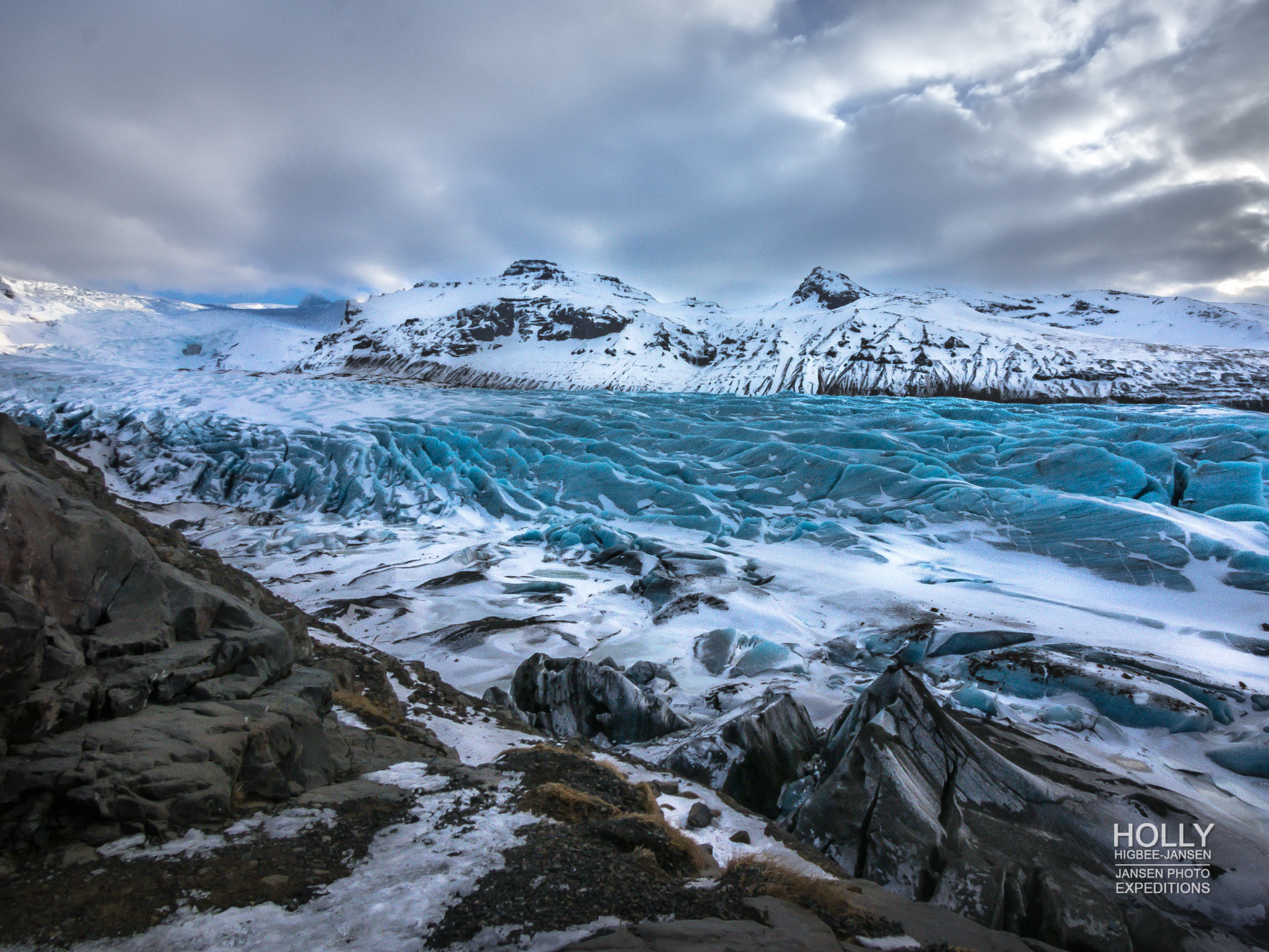 Olympus OM-D E-M5 + Panasonic Lumix G Vario 7-14mm F4 ASPH sample photo. Blue glacier photography