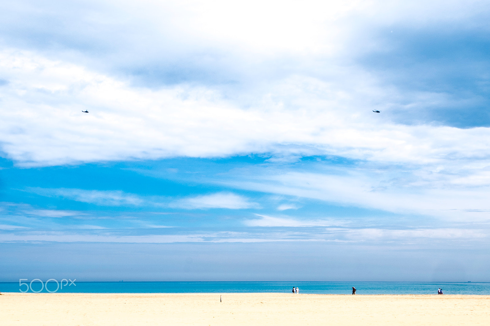 Fujifilm XC 16-50mm F3.5-5.6 OIS sample photo. Summer beach photography