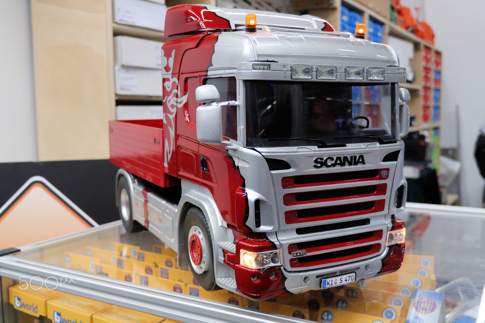 Canon XC10 sample photo. Scania r470 photography