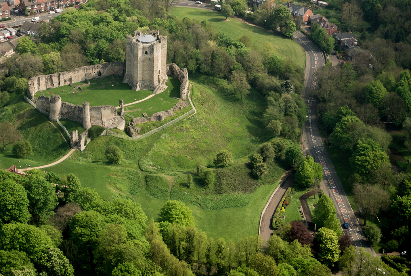 Panasonic Lumix G Vario 45-200mm F4-5.6 OIS sample photo. Conisbrough castle photography