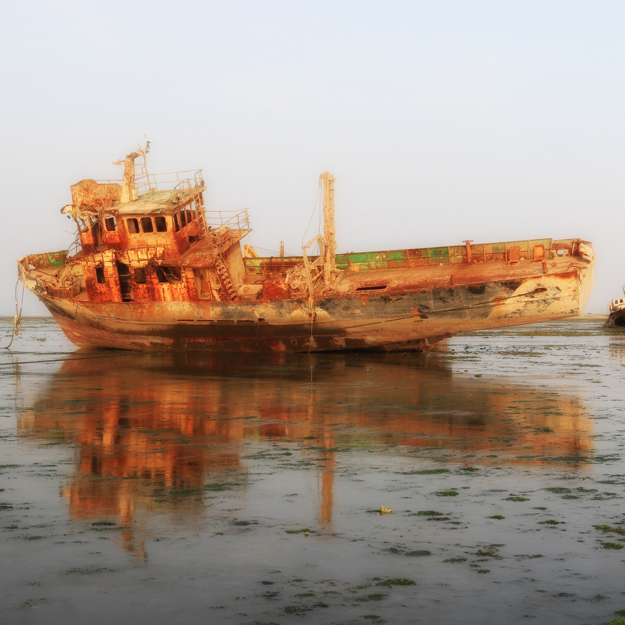Canon EF 17-40mm F4L USM sample photo. Old boat photography