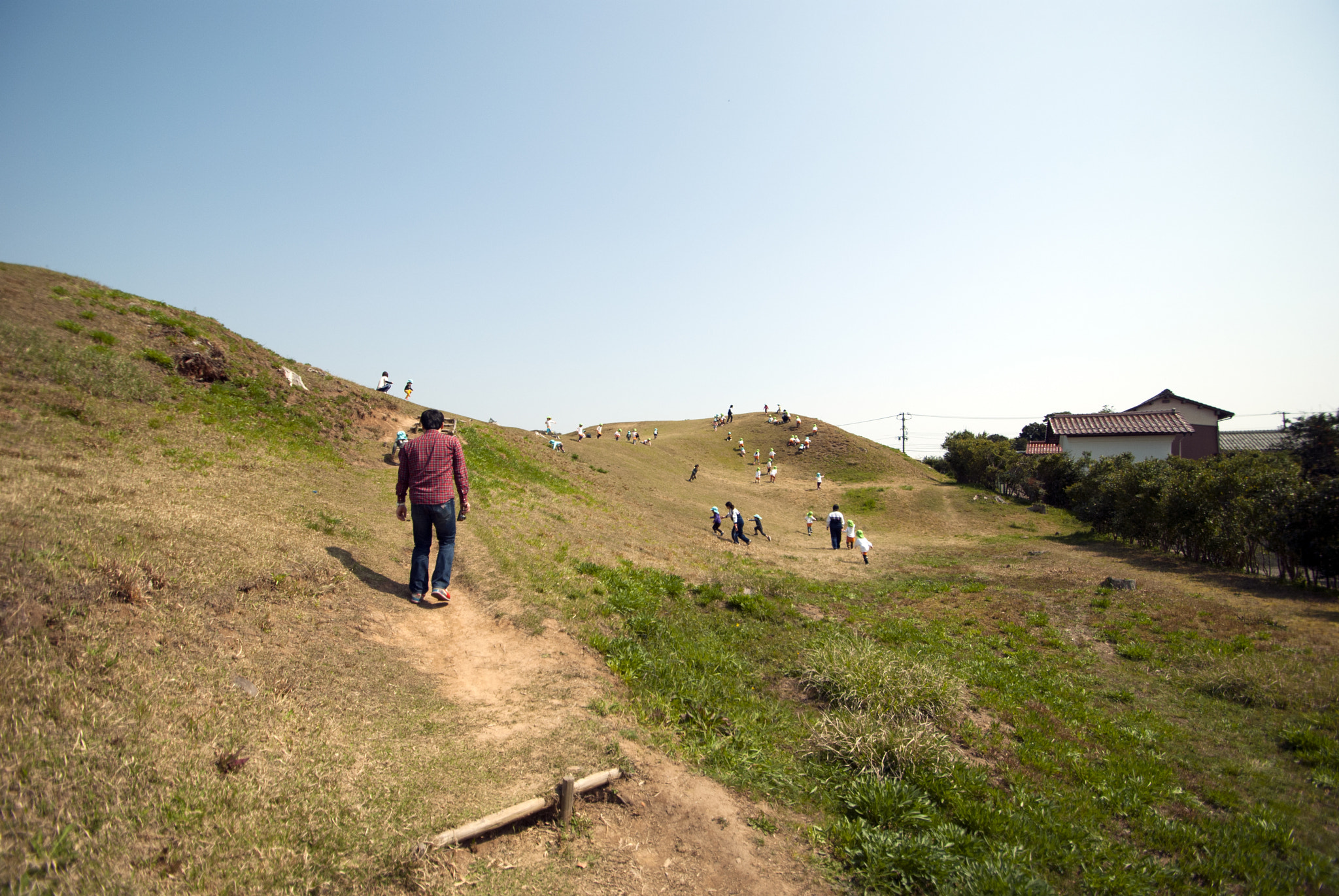 Nikon D80 sample photo. Japan ancient tomb and kids photography