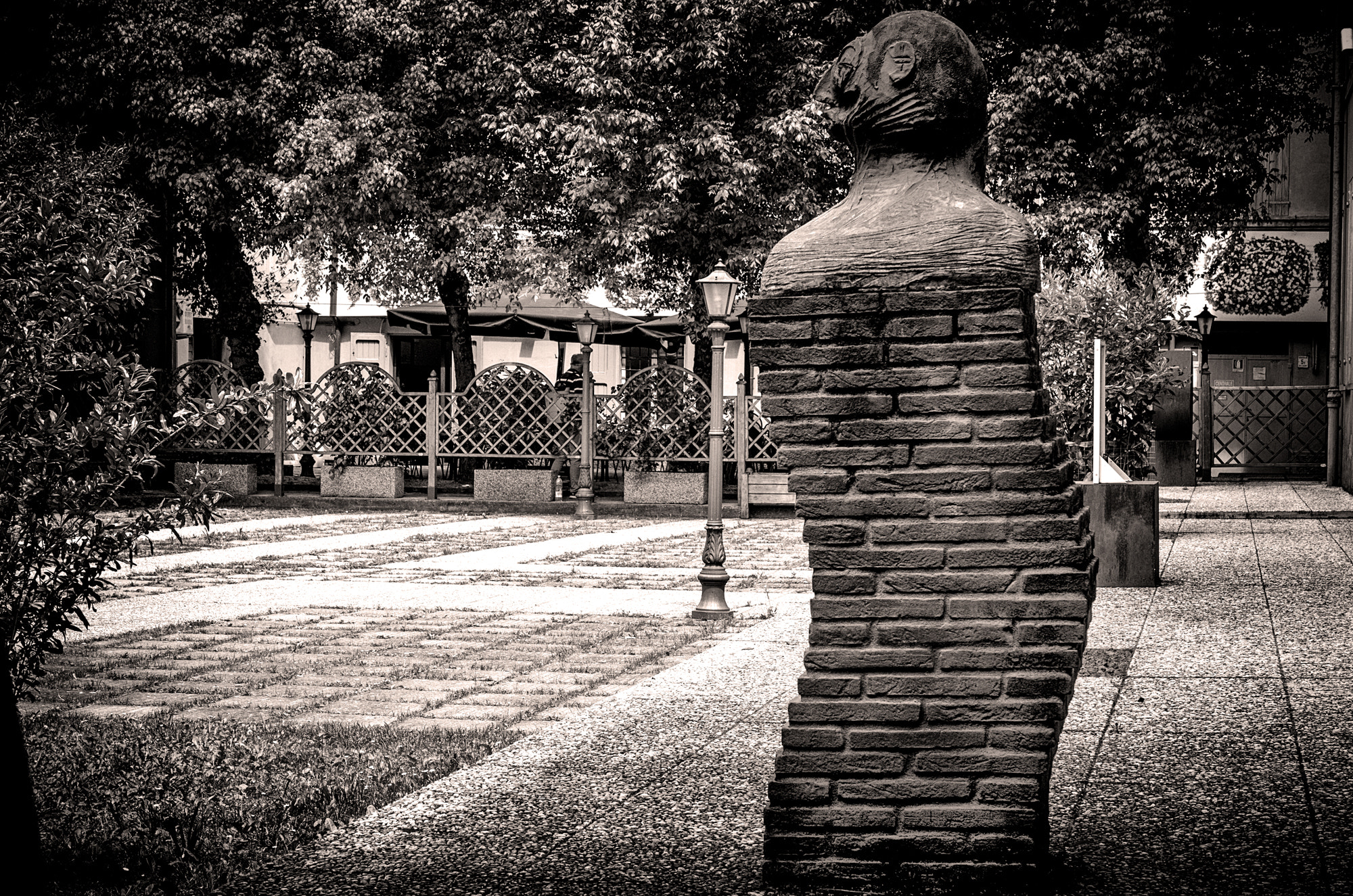 Pentax K-5 IIs sample photo. Street details photography