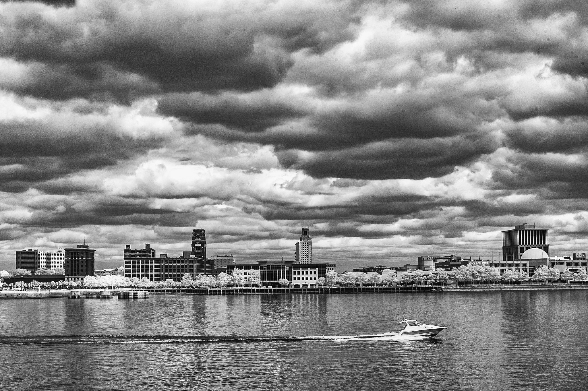 Nikon D50 sample photo. The delaware river view from penns landing photography