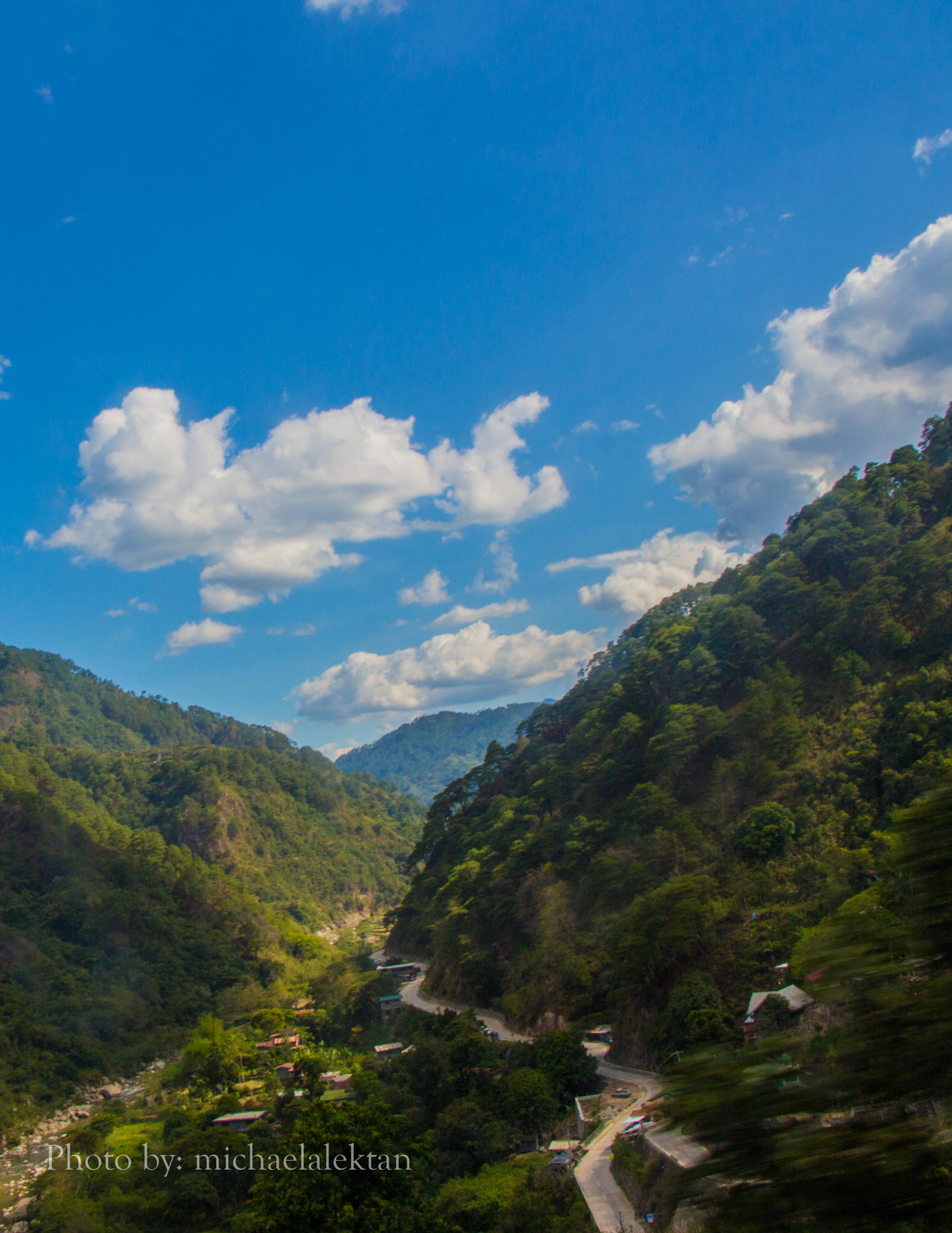 Canon EF-S 18-135mm F3.5-5.6 IS STM sample photo. Mountain road photography