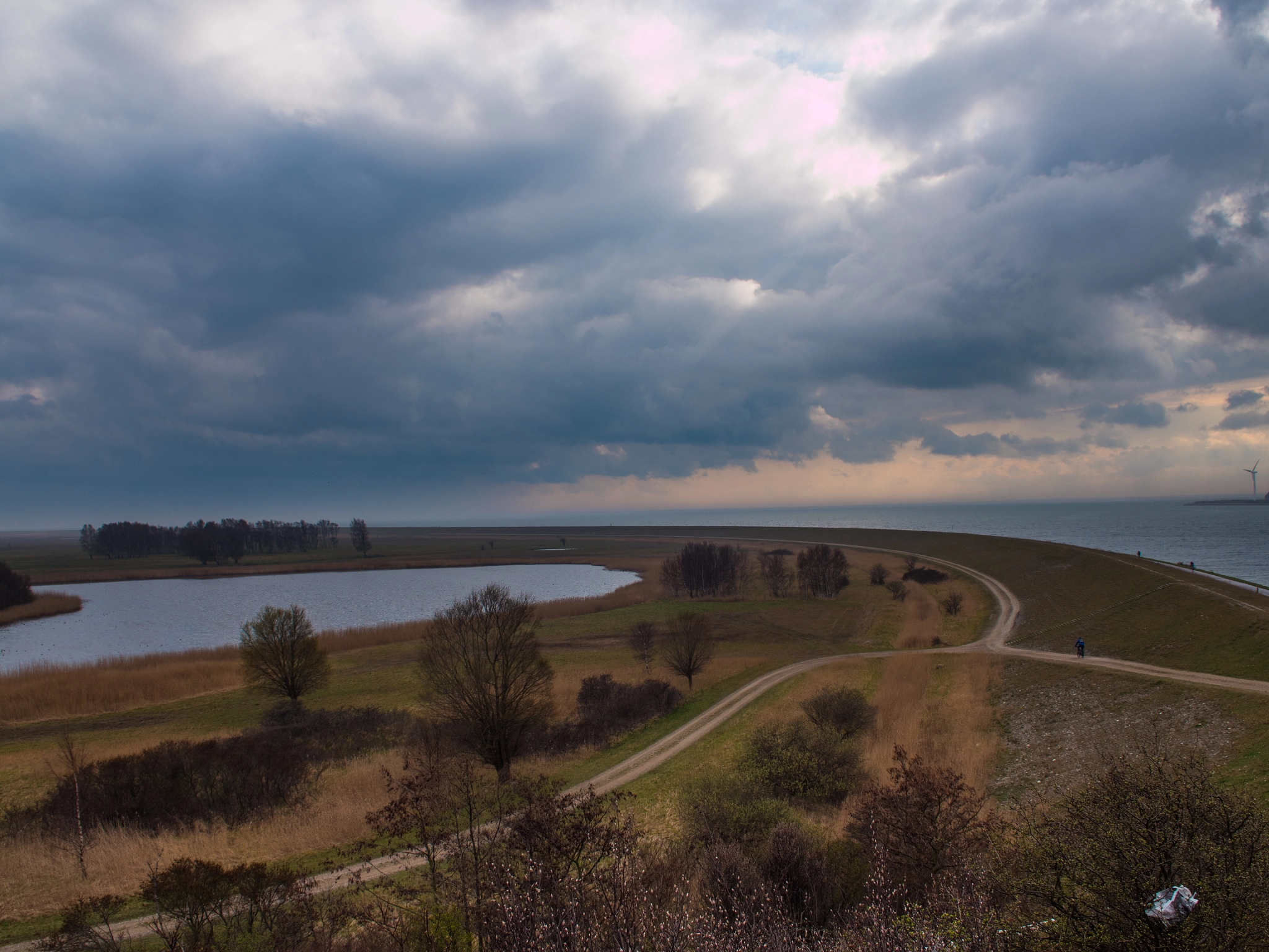 Panasonic Lumix DMC-GH4 sample photo. Bend photography