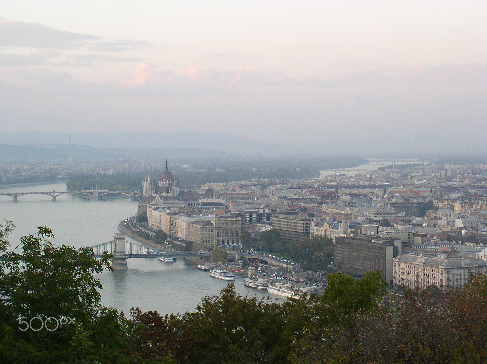 Olympus C4100Z,C4000Z sample photo. Parliament by the danube photography