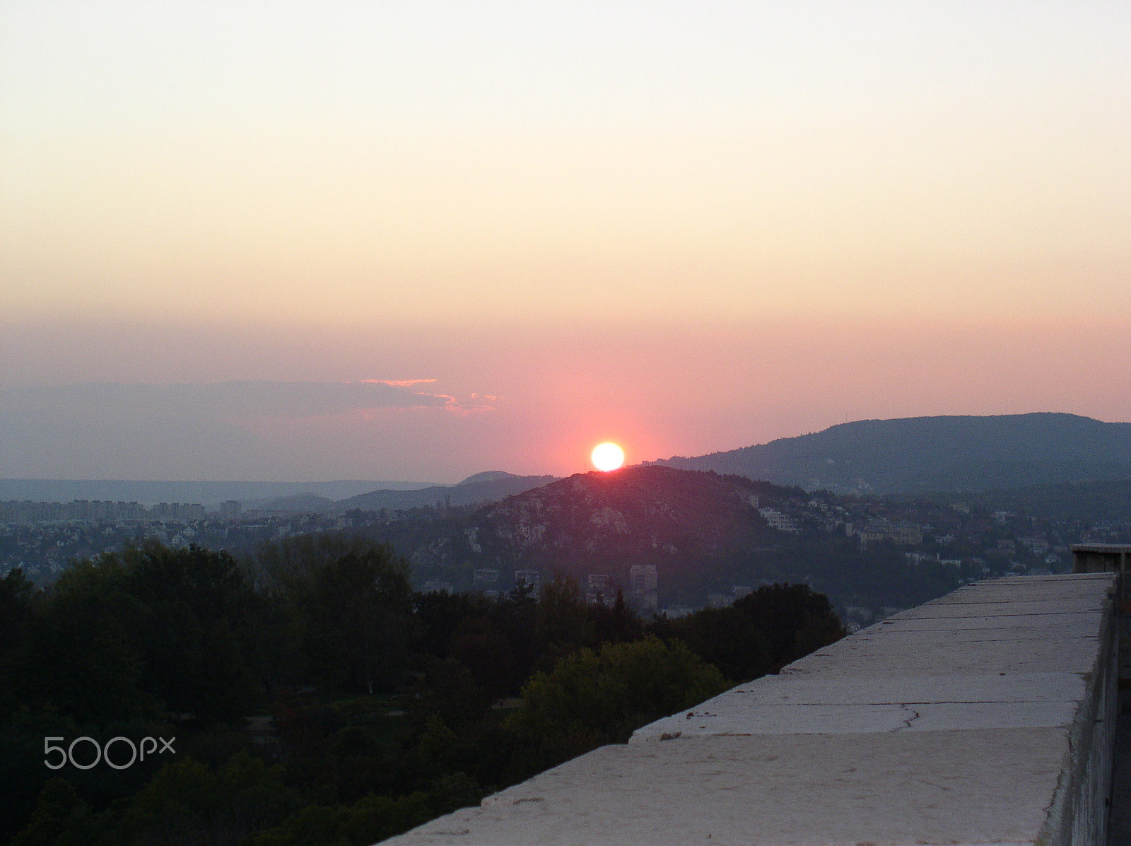 Olympus C4100Z,C4000Z sample photo. Sunset over budapest photography