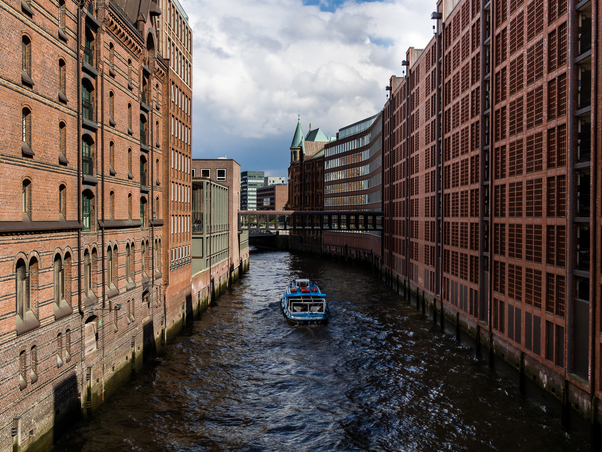 Olympus OM-D E-M10 II + Sigma 19mm F2.8 DN Art sample photo. Hh speicherstadt photography