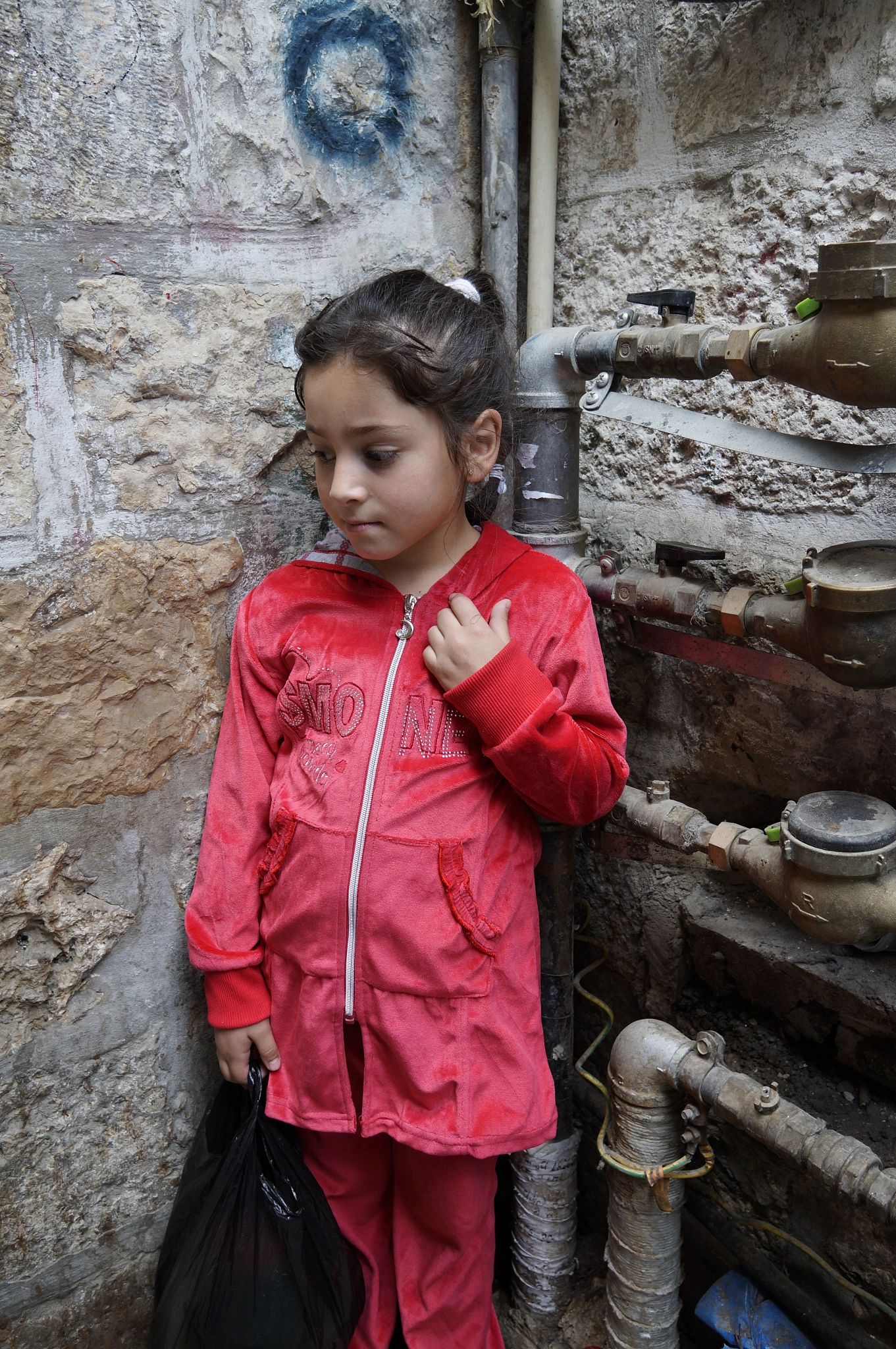 Sony Alpha NEX-F3 + Sigma 19mm F2.8 EX DN sample photo. Jerusalem girl. photography