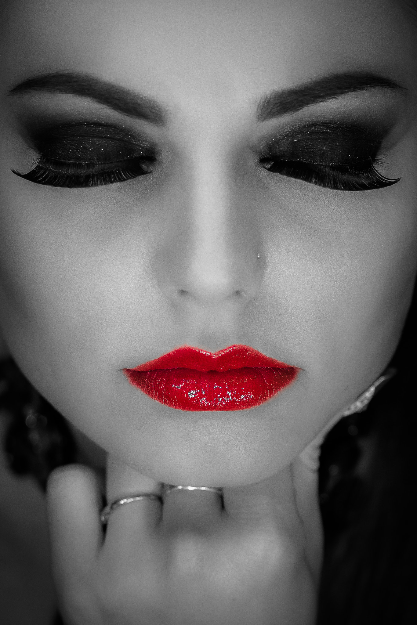 Nikon D90 + AF Zoom-Nikkor 70-210mm f/4 sample photo. Make-up (b&w) photography