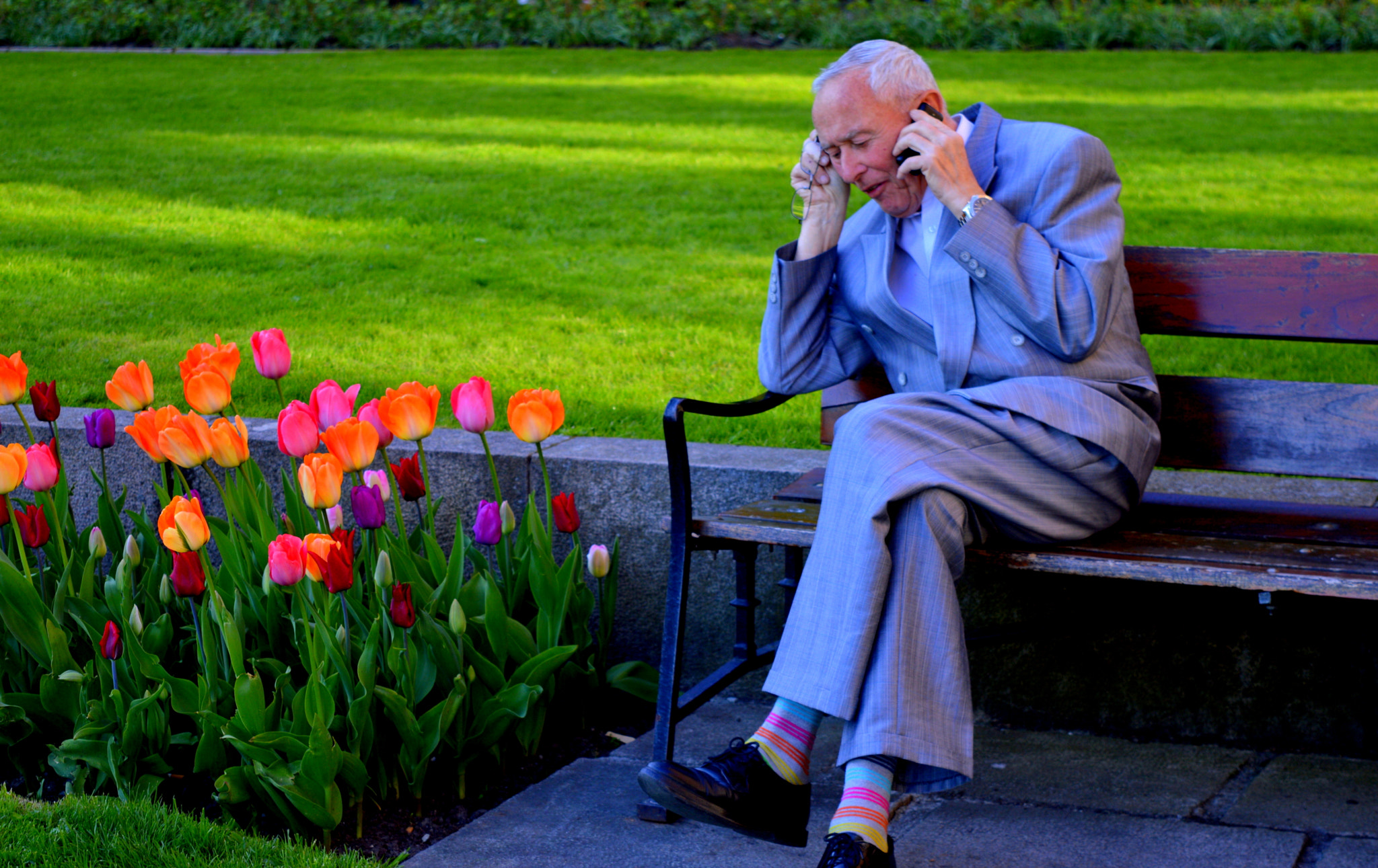 Nikon D3200 + Nikon AF-S DX Nikkor 18-55mm F3.5-5.6G VR II sample photo. Colourful flowers & socks photography