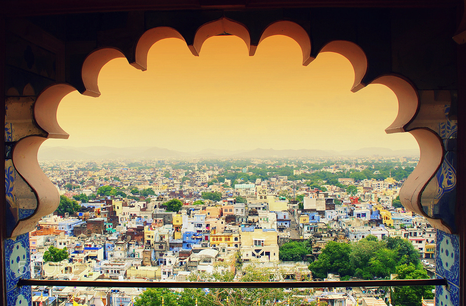 Sony DT 18-200mm F3.5-6.3 sample photo. Lake city udaipur, rajasthan, india photography