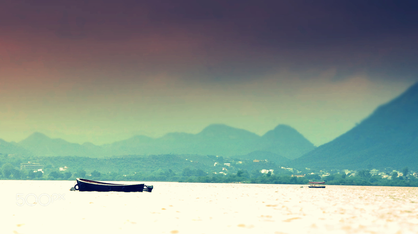 Sony DT 18-200mm F3.5-6.3 sample photo. Lake city udaipur, rajasthan, india photography