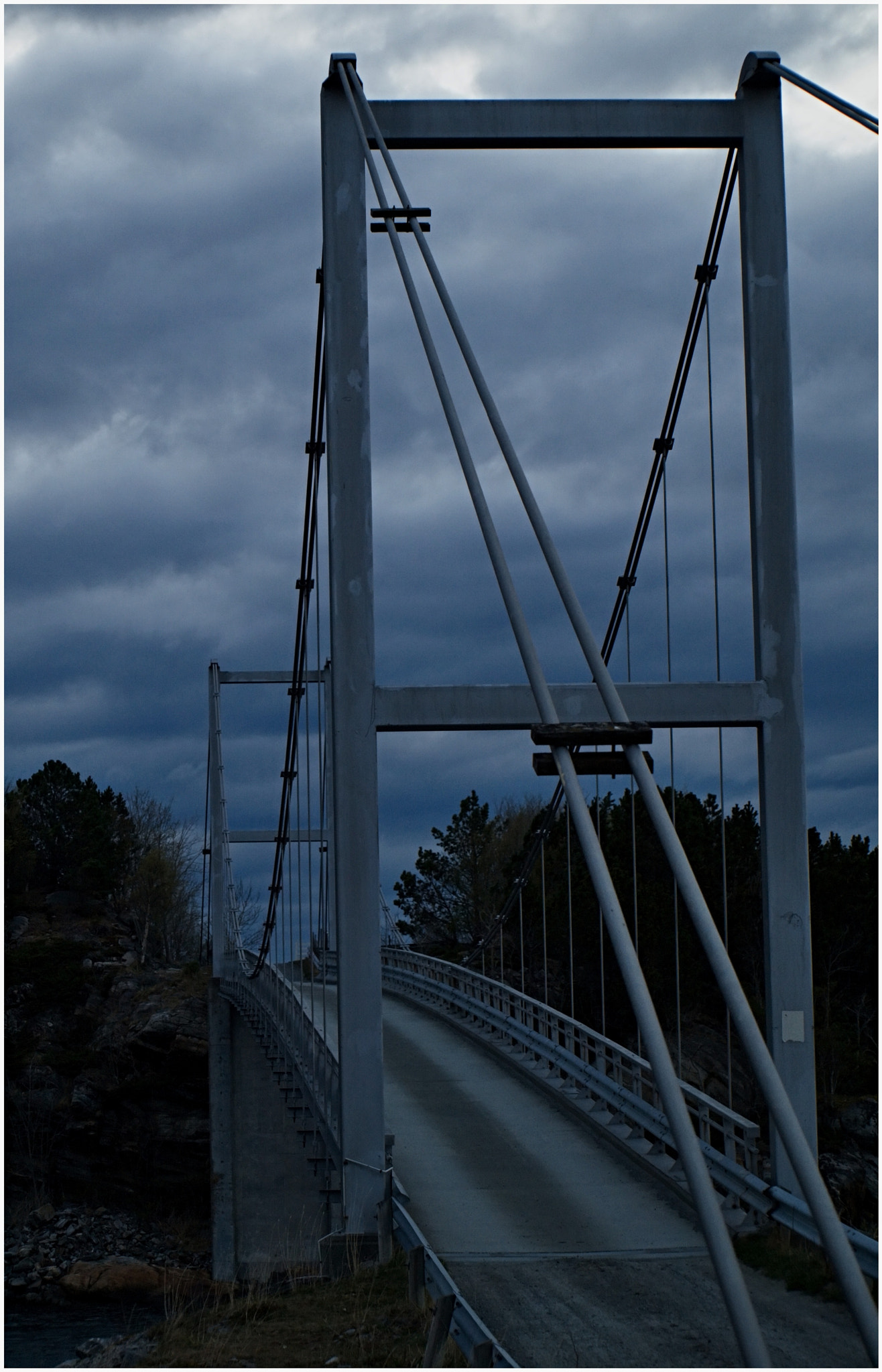 40.00 - 150.00 mm f/4.0 - 5.6 sample photo. The bakkan wahl bridge... photography