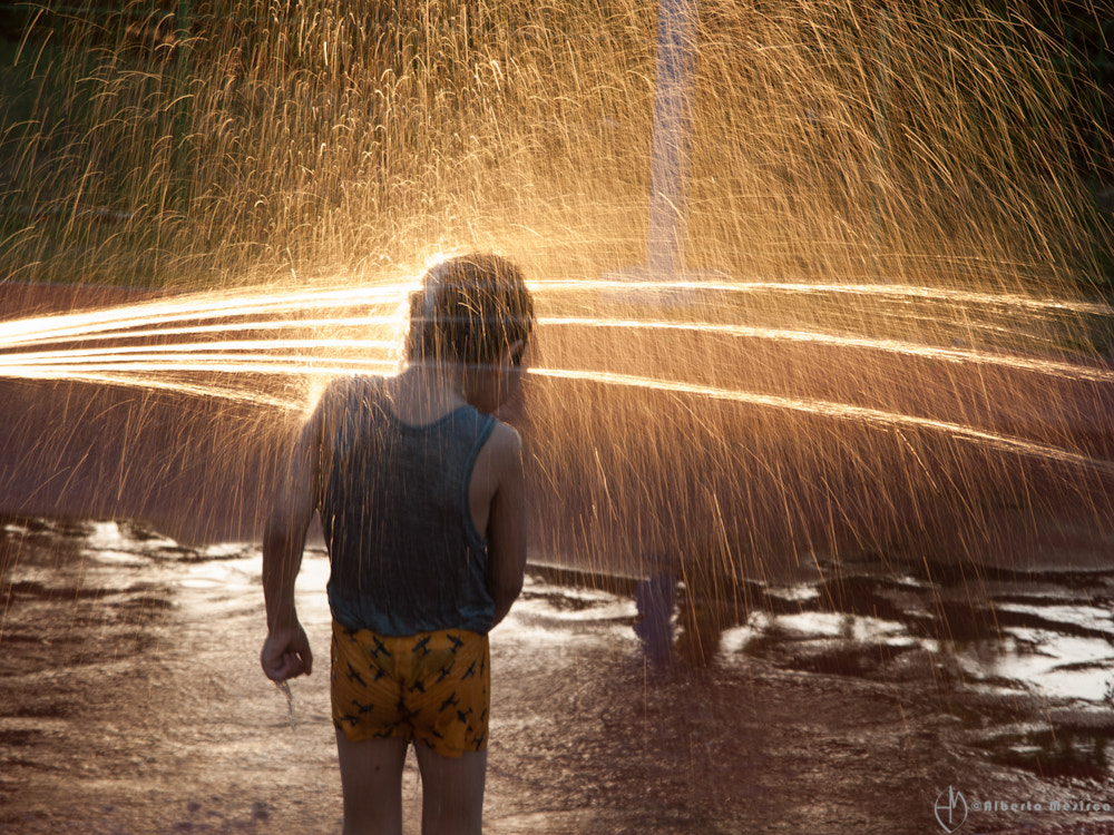 Sigma AF 10-20mm F4-5.6 EX DC sample photo. Water spray photography