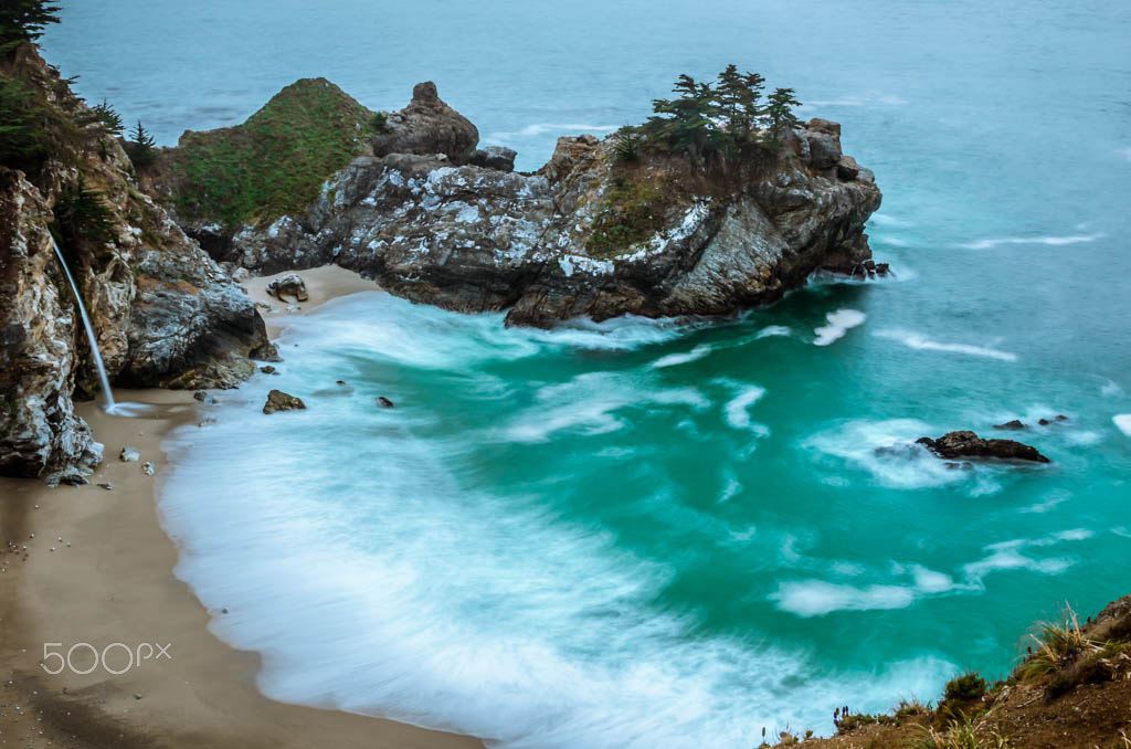 Nikon AF-S Nikkor 28-70mm F2.8 ED-IF sample photo. Mcway falls in big sur photography