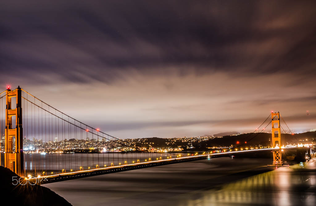 Nikon AF-S Nikkor 28-70mm F2.8 ED-IF sample photo. Golden gate bridge nightview photography