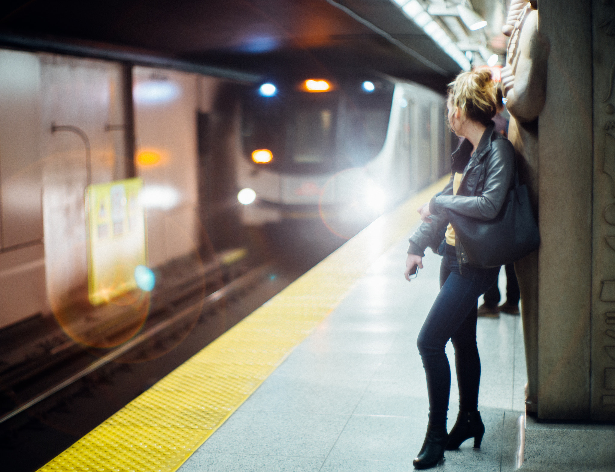 Noctilux-M 1:1/50 sample photo. Subway lights photography