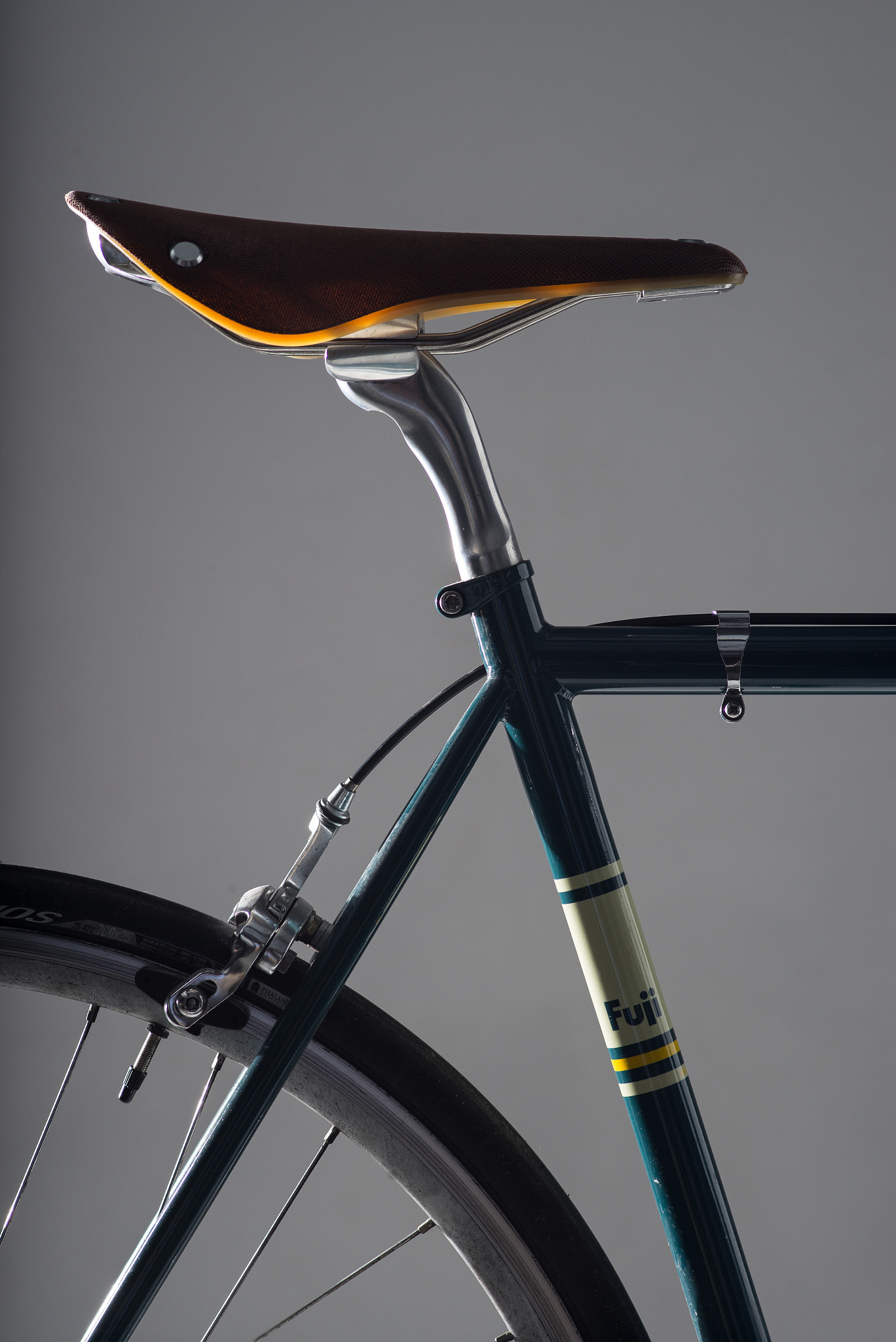 Elmarit-M 1:2.8/90 sample photo. Fuji bike photography