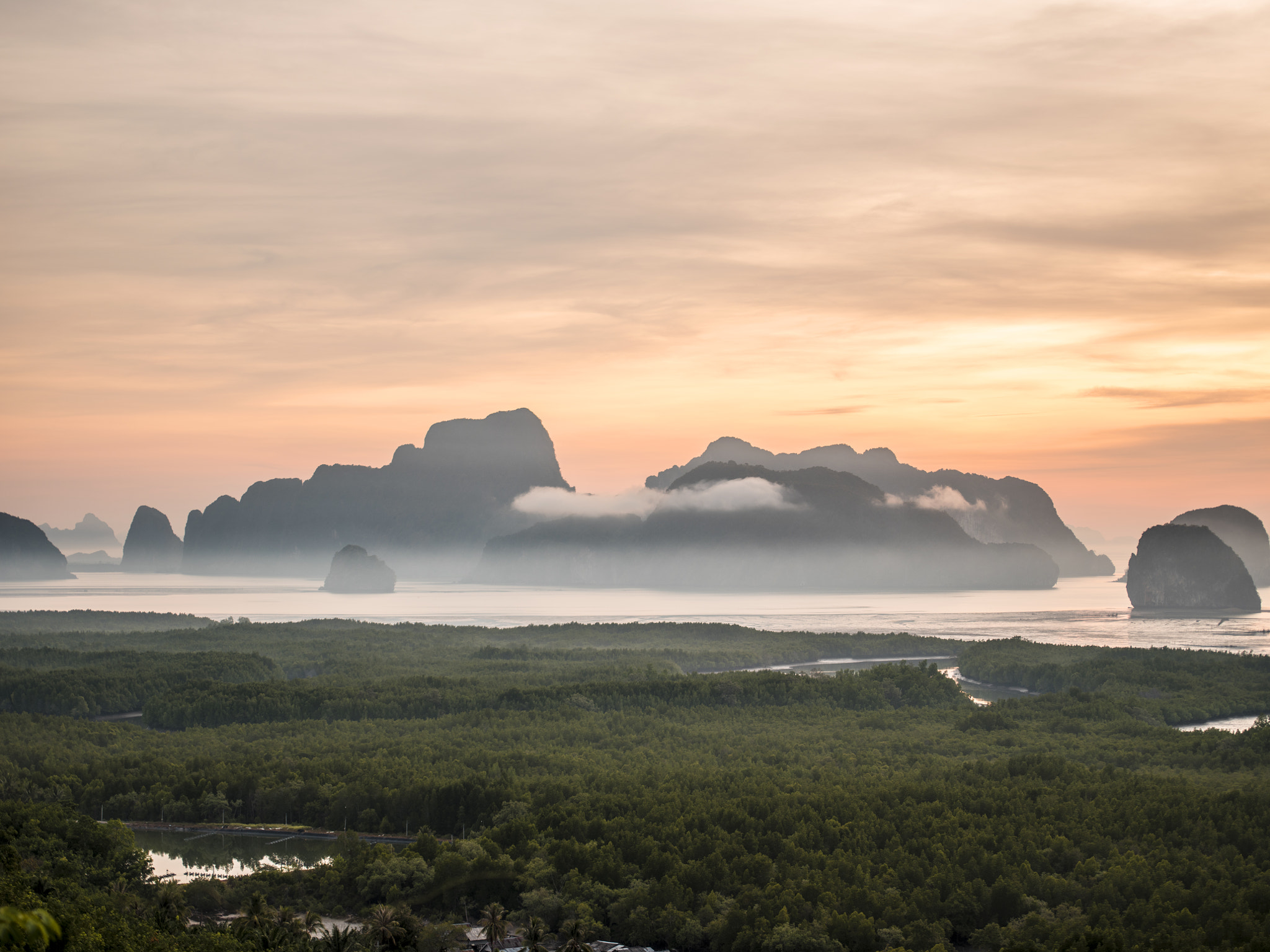 HD Pentax D FA 645 Macro 90mm F2.8 ED AW SR sample photo. Sunrise, thailand. photography