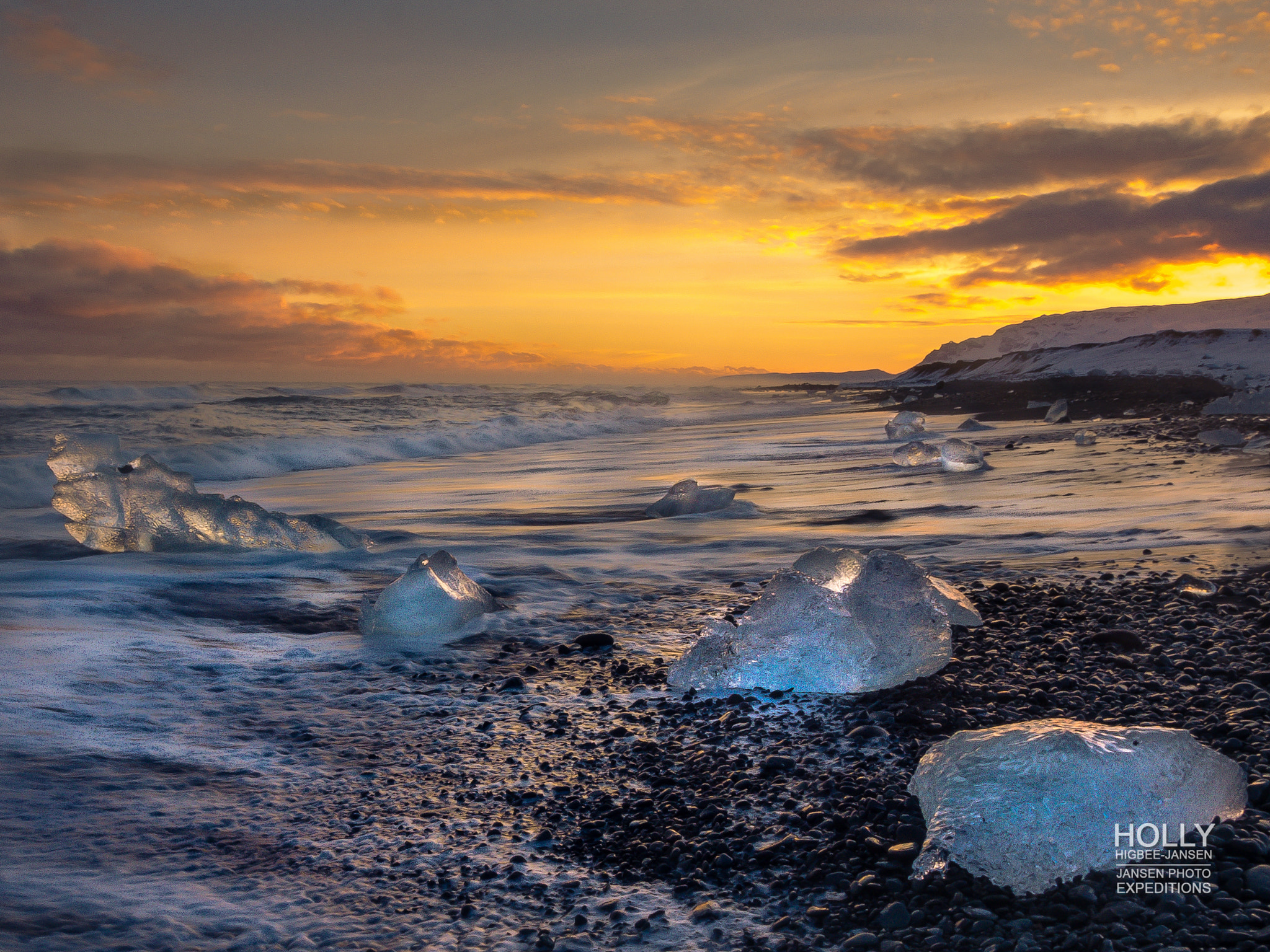 Olympus OM-D E-M5 + Panasonic Lumix G Vario 7-14mm F4 ASPH sample photo. Diamond beach sunset photography