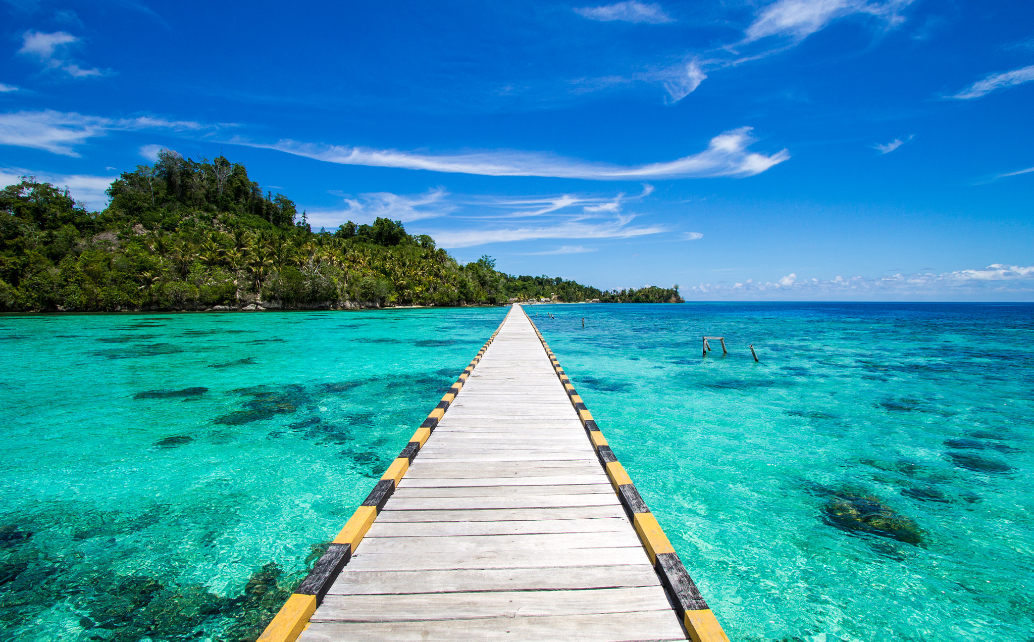 Canon EF-S 10-22mm F3.5-4.5 USM sample photo. Bridge to paradise photography