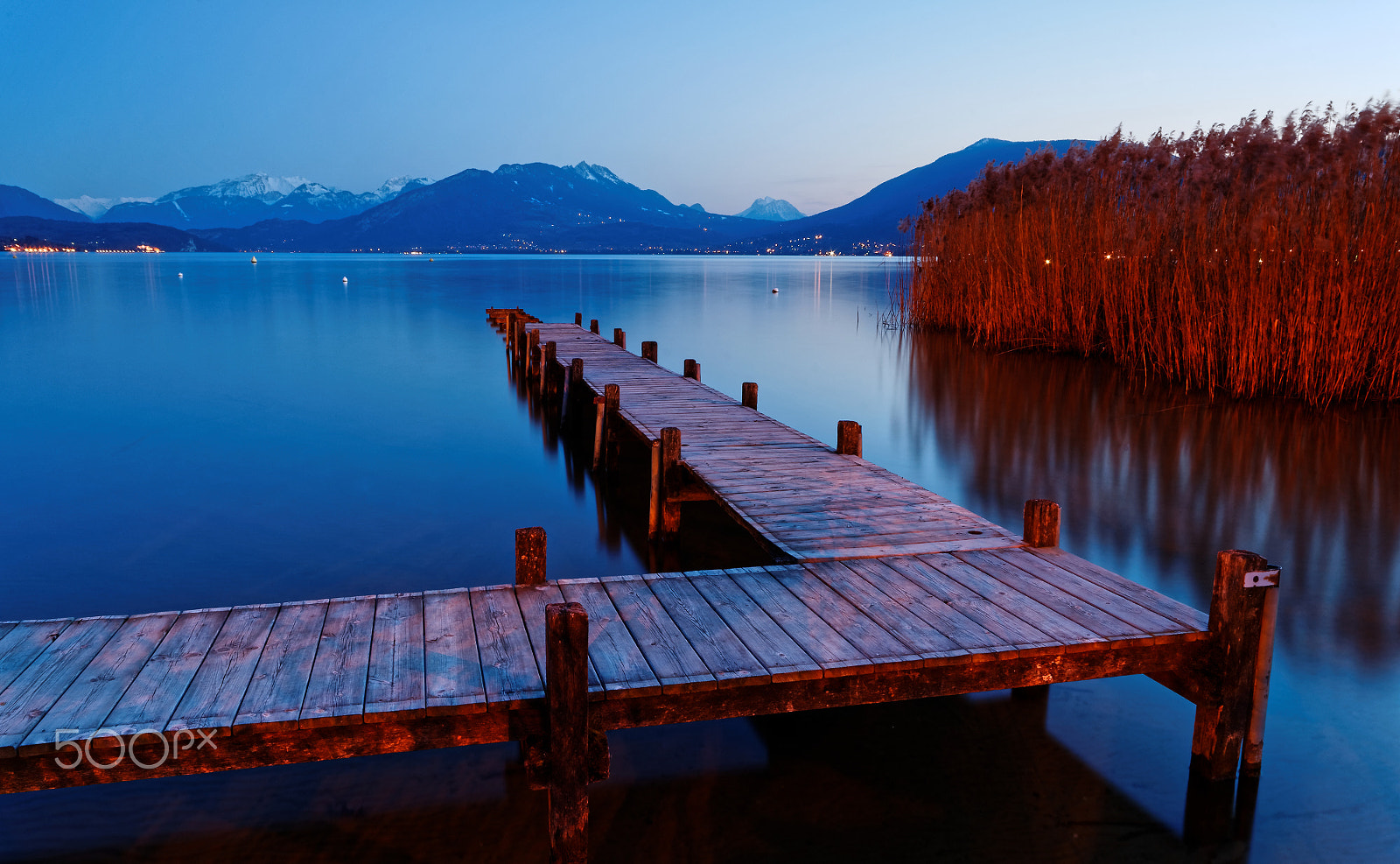Pentax K-30 sample photo. Dusk at lake annecy photography