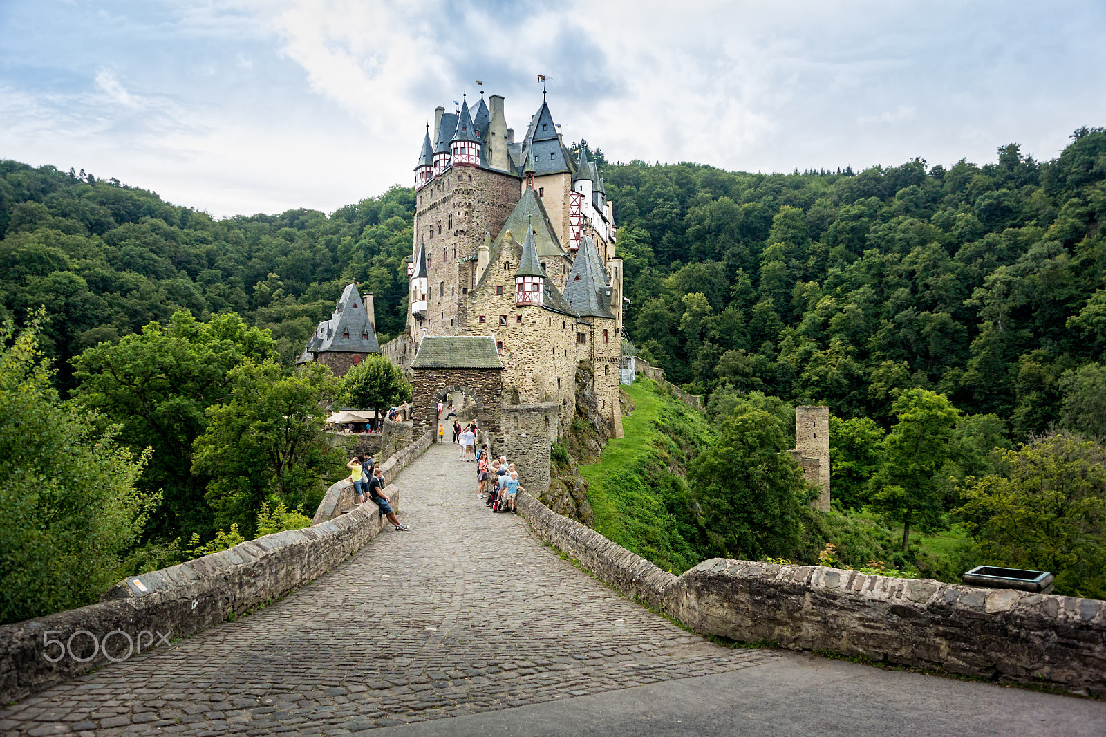 Nikon 1 V2 sample photo. Eltz castle, germany photography