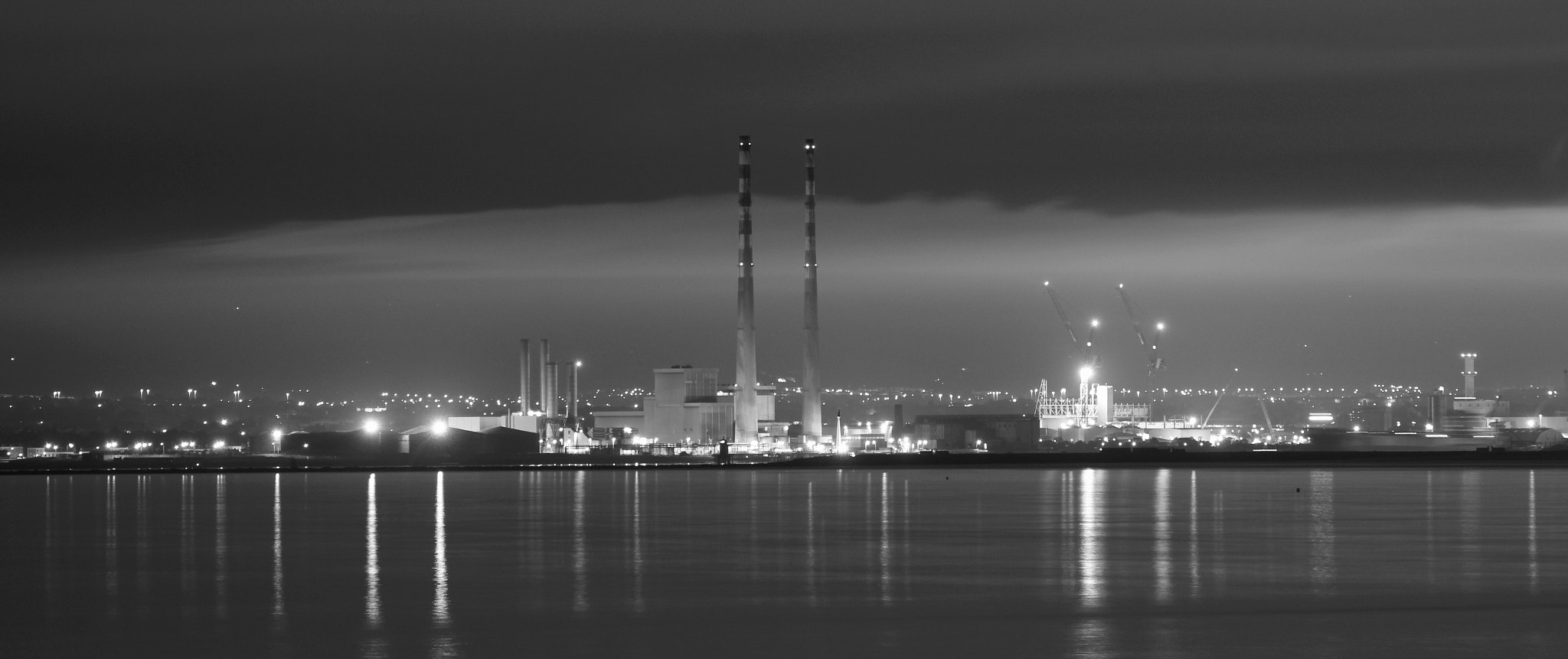 Canon EOS 600D (Rebel EOS T3i / EOS Kiss X5) + Sigma 50-500mm F4.5-6.3 DG OS HSM sample photo. Dublin bay silk night photography