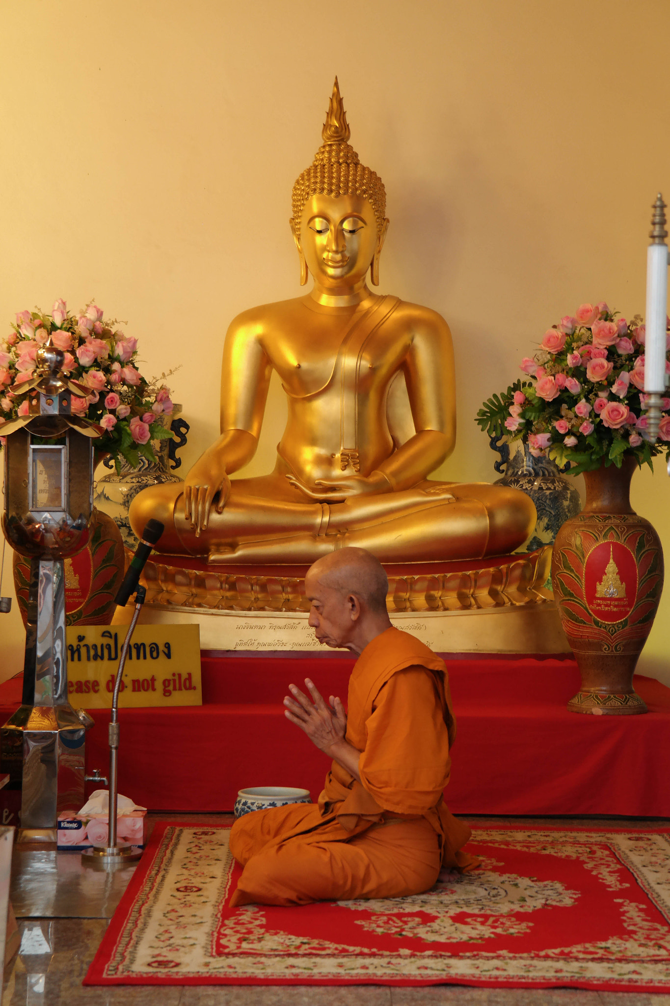 Samsung NX30 + NX 18-55mm F3.5-5.6 sample photo. Monk in bangkok photography