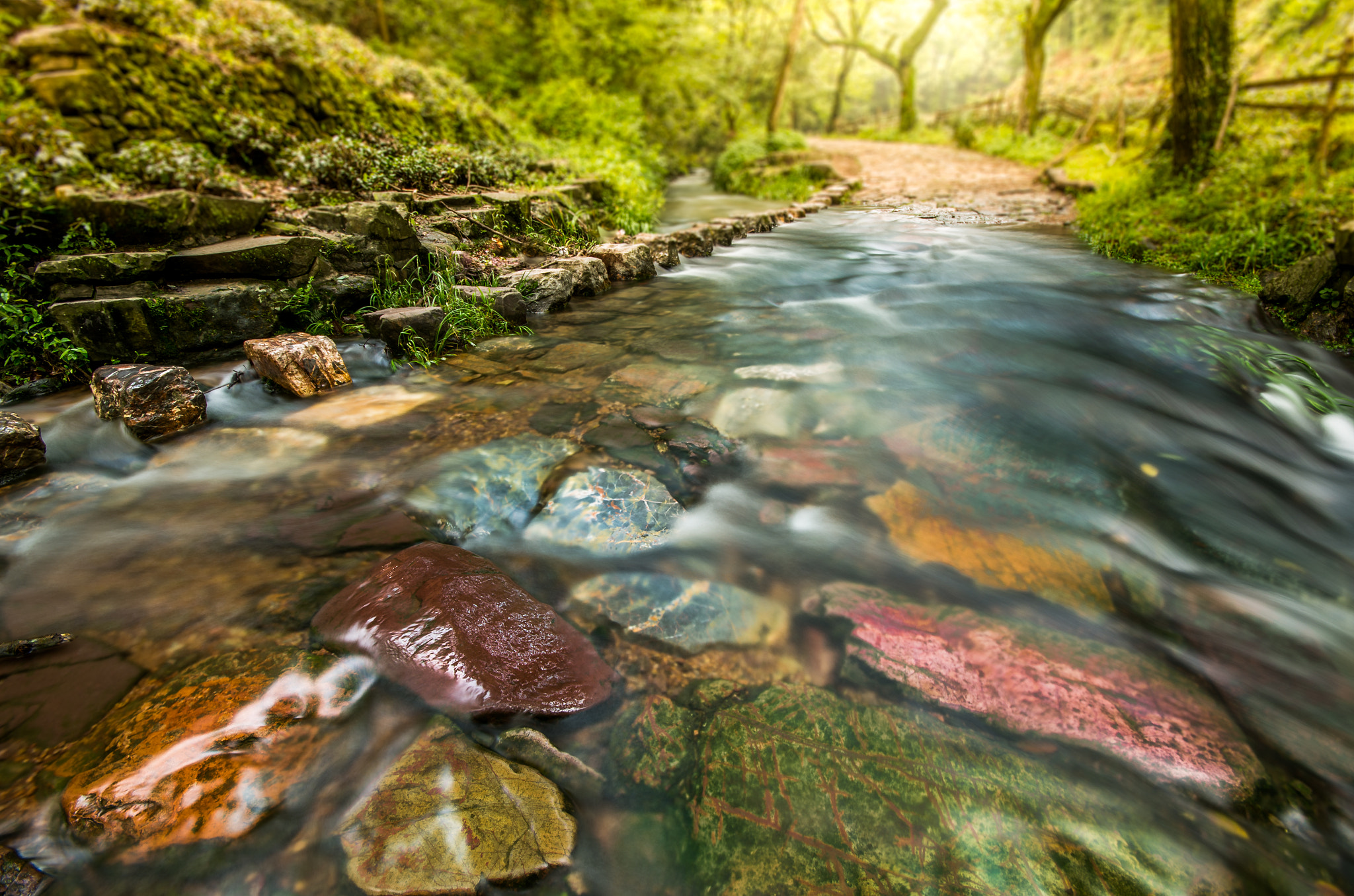 Sigma AF 10-20mm F4-5.6 EX DC sample photo. Colorful rocks photography