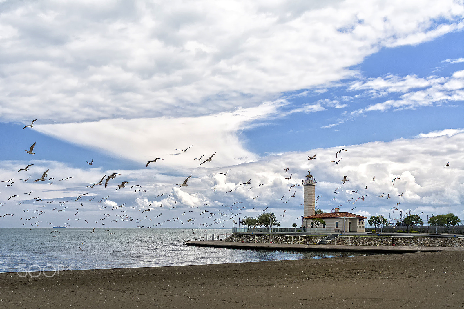 Nikon D7100 + Sigma 24-70mm F2.8 EX DG Macro sample photo. Lighthouse photography