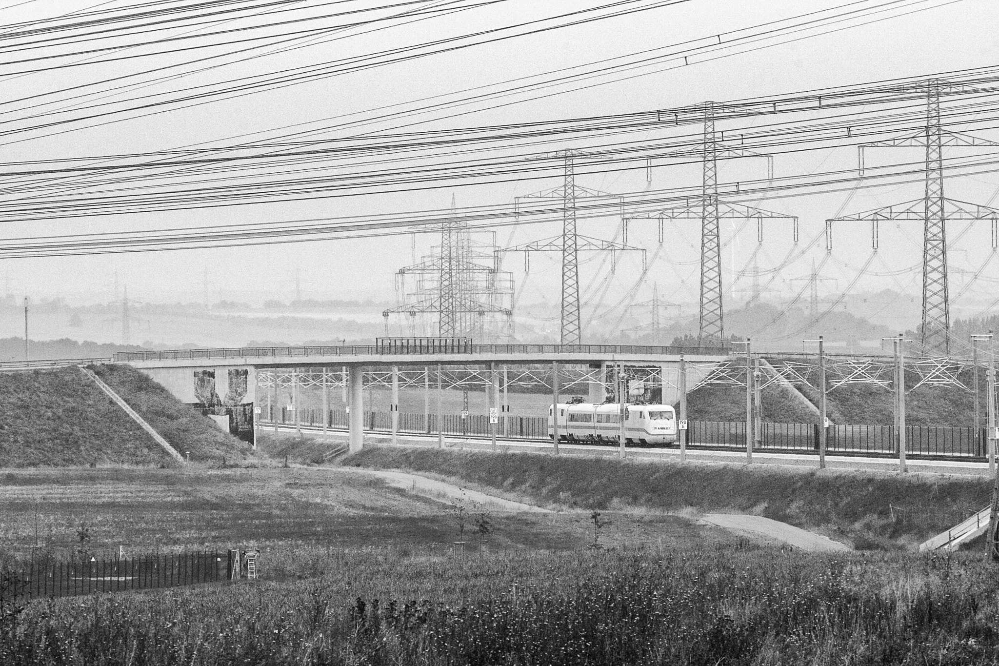 Canon EF 70-200mm F4L USM sample photo. Testtrain on new highspeed-line in germany photography