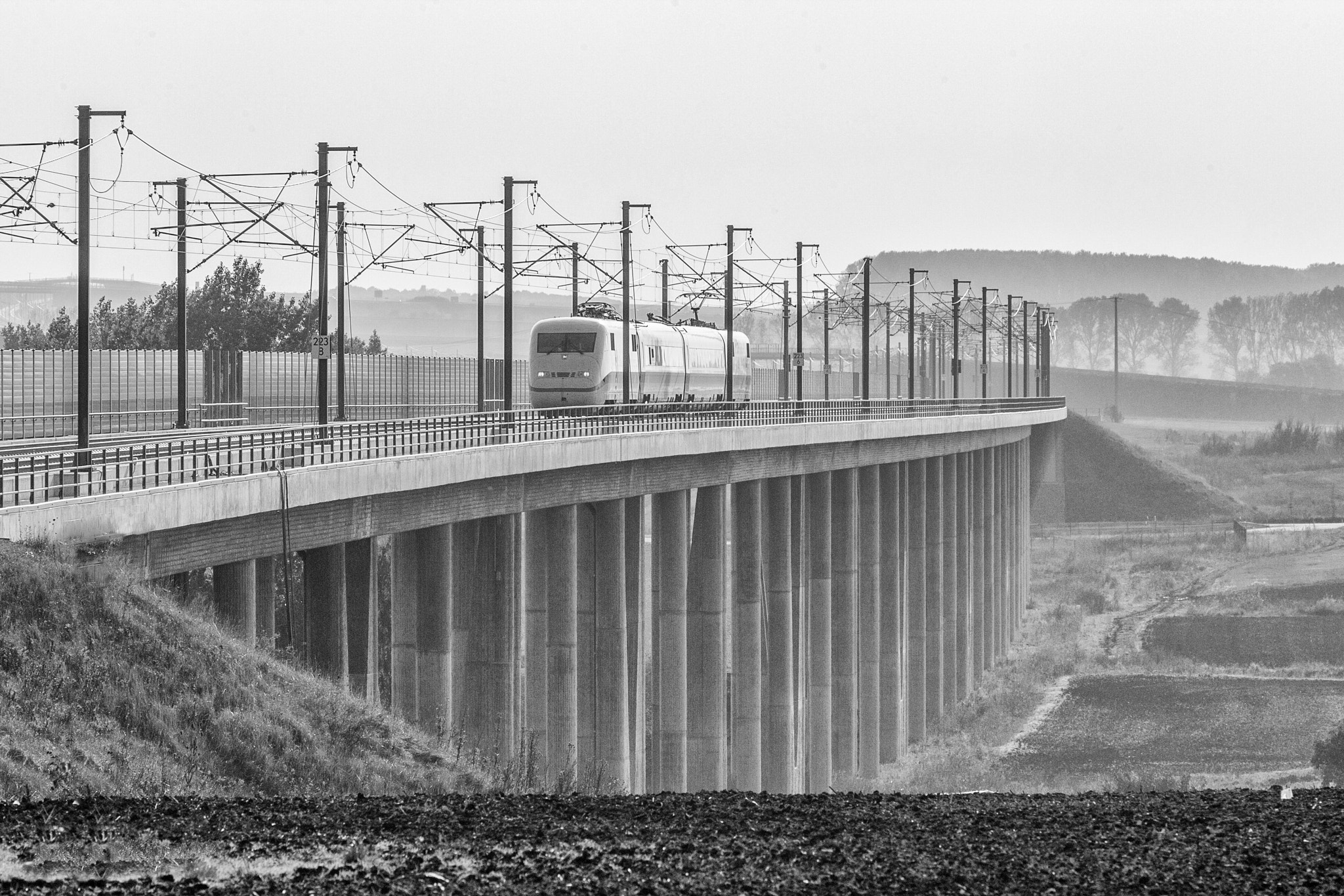 Canon EF 70-200mm F4L USM sample photo. Highspeed-train on new german hgv-line photography